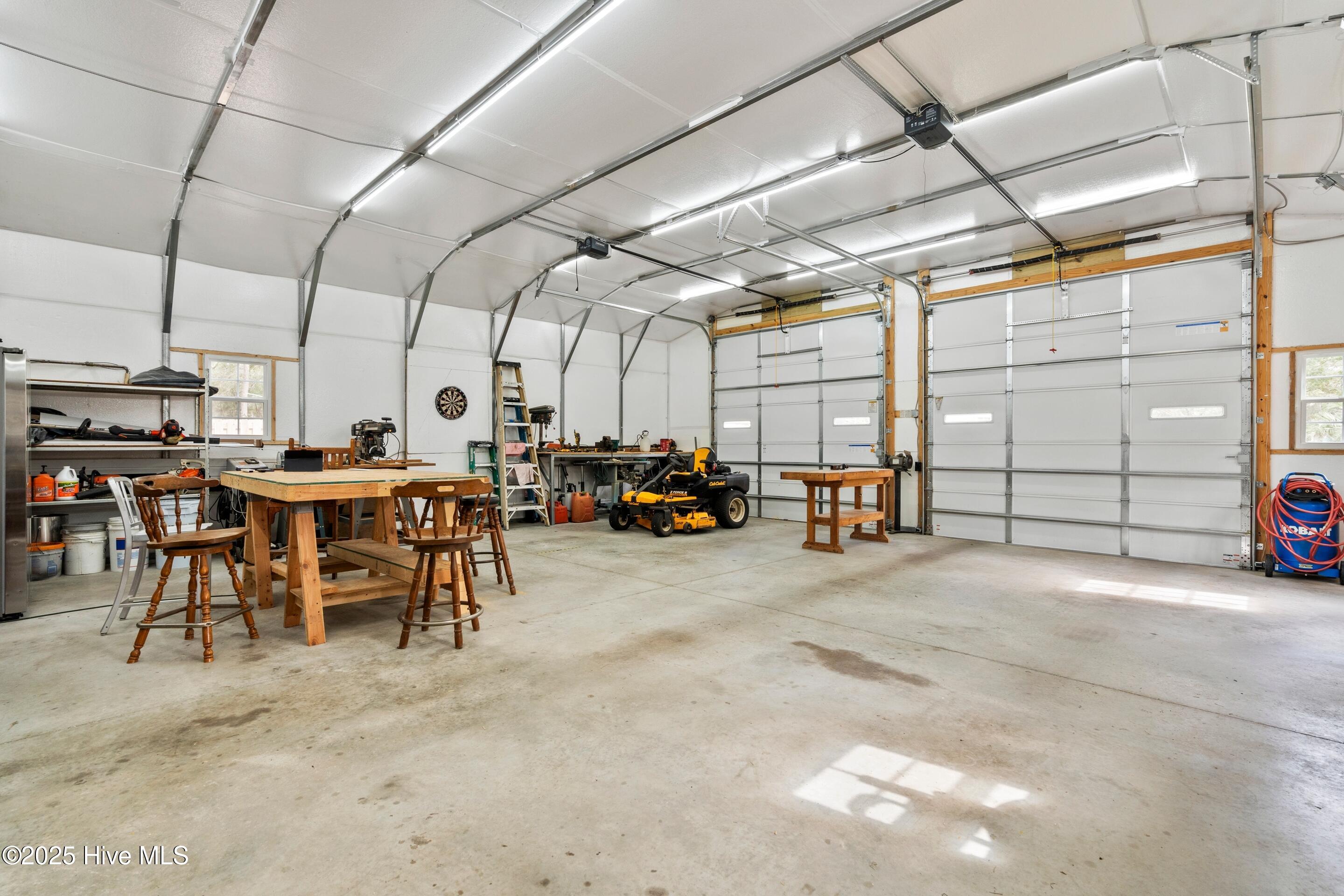 100539788 | Photo 40