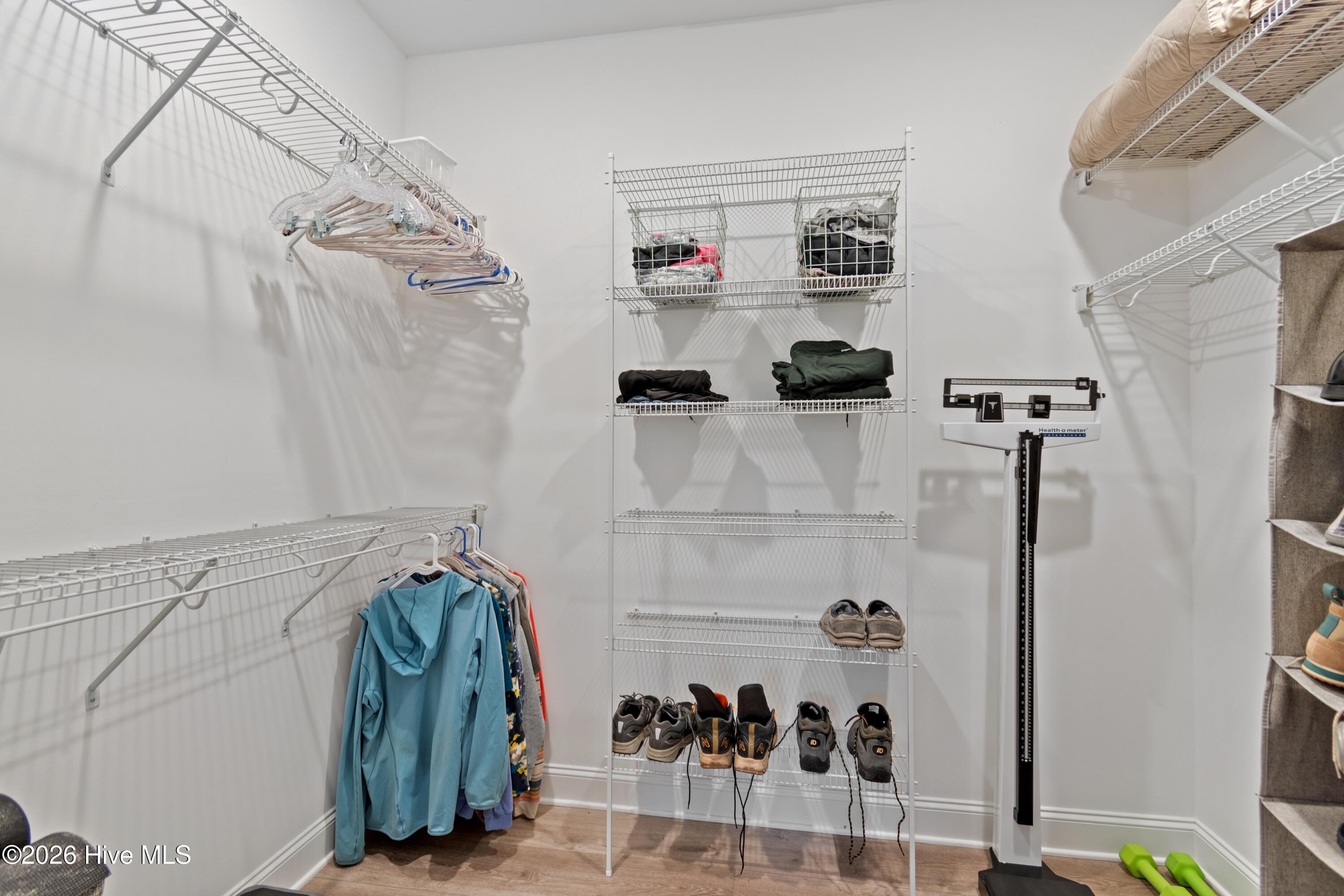 100568051 | Photo 20