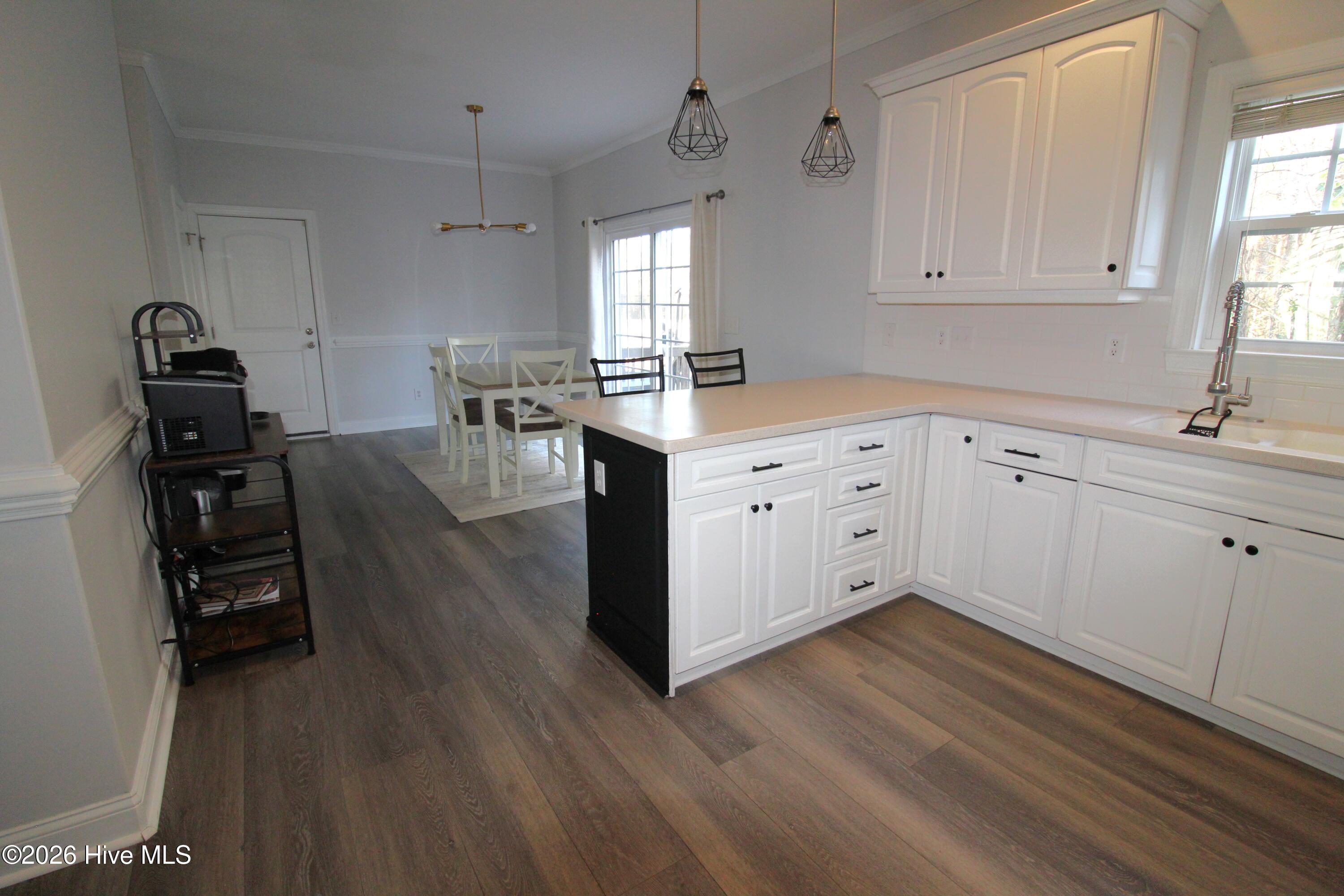 100538724 | Photo 19