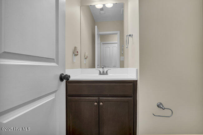 100545238 | Photo 21