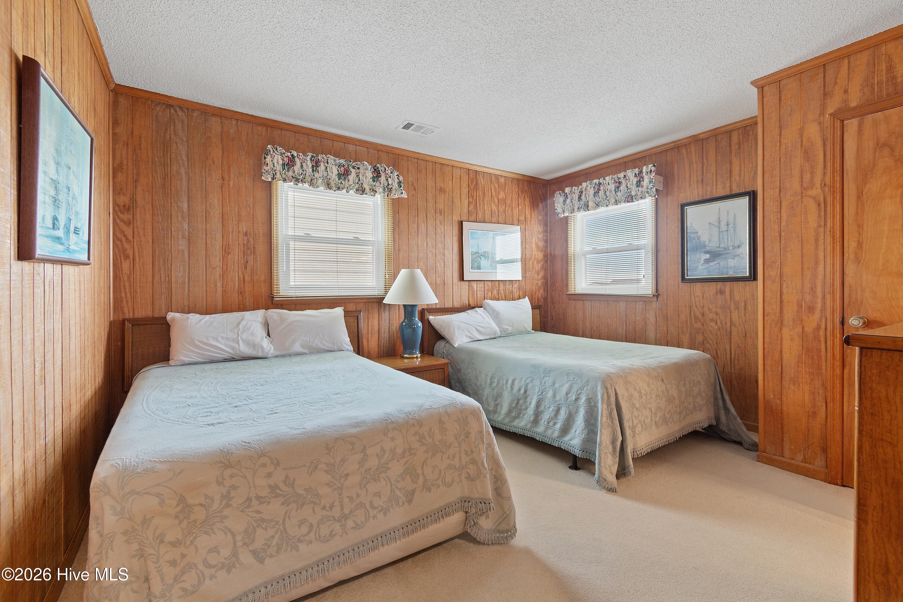 1099 Ocean Boulevard W, Holden Beach, NC, 28462