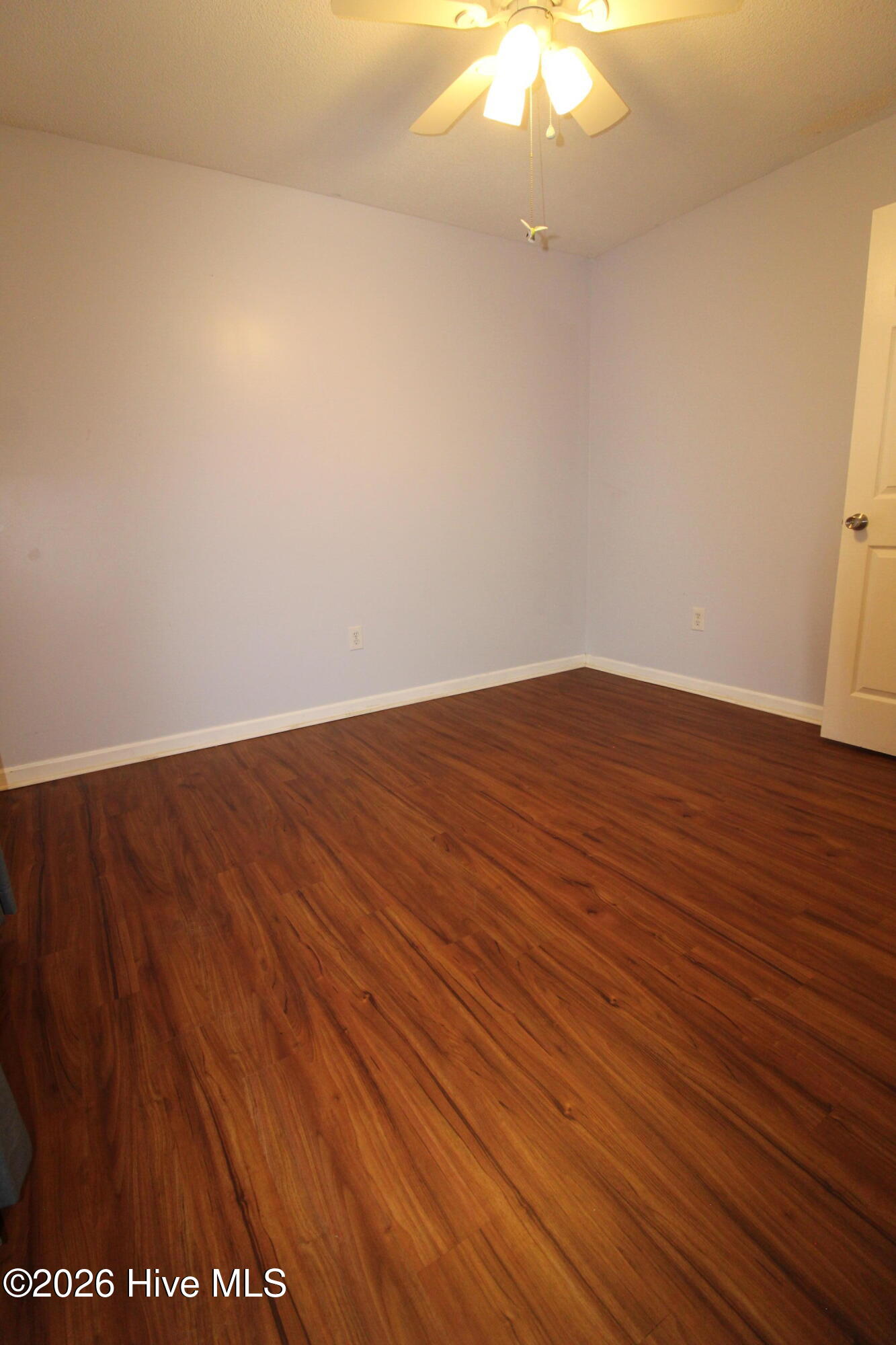 100558935 | Photo 42