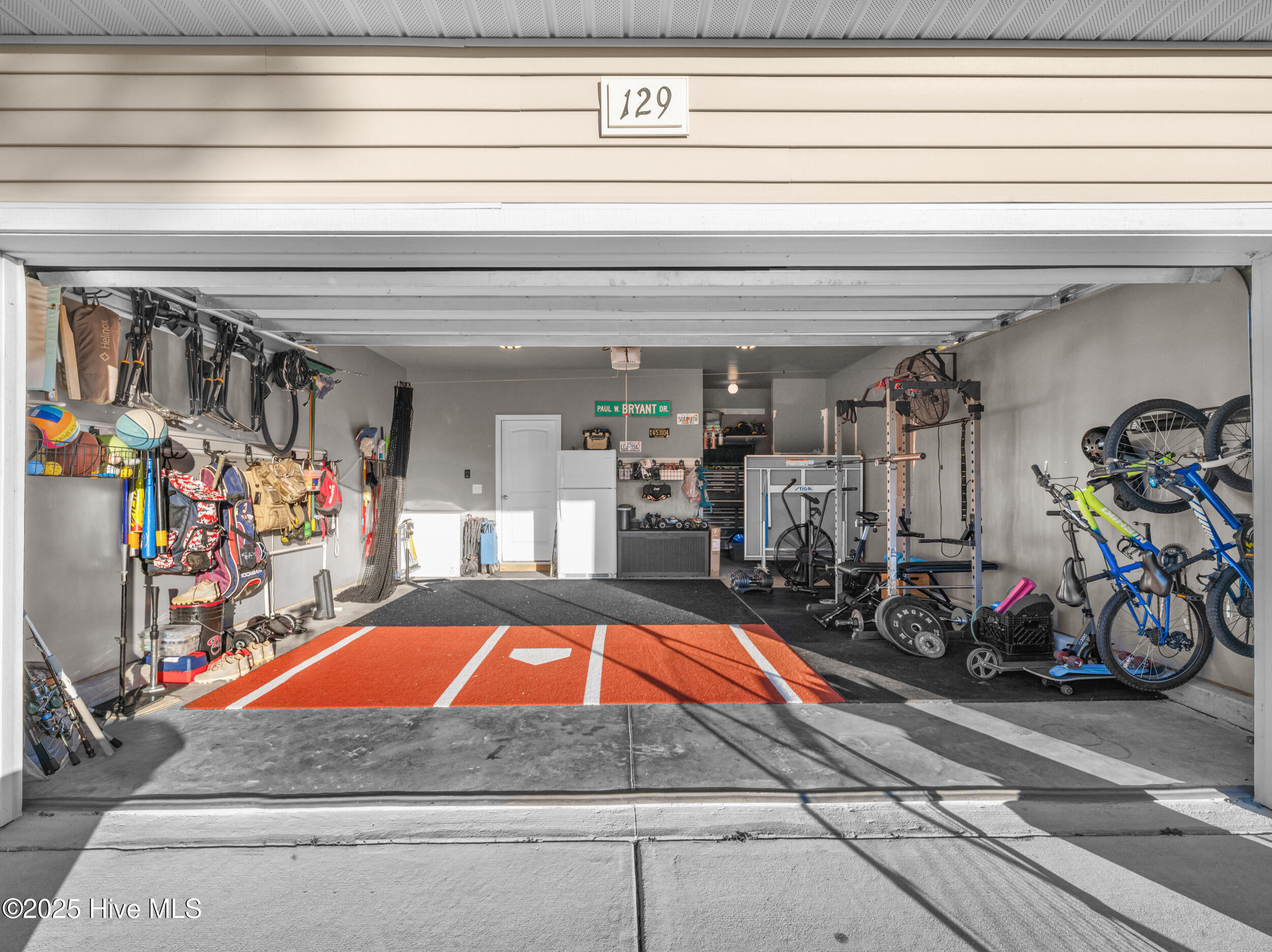 100545070 | Photo 63