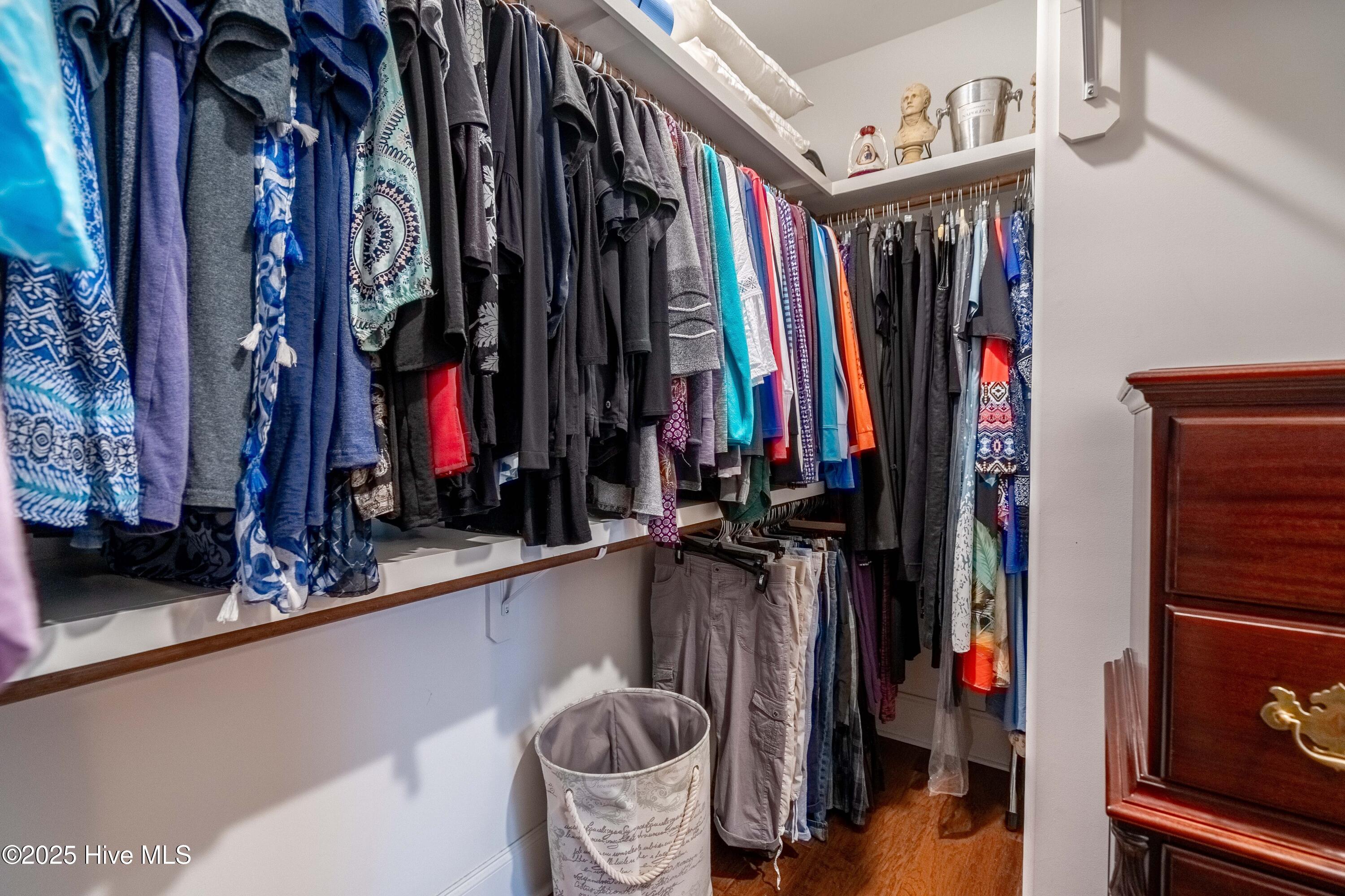 100539660 | Photo 39