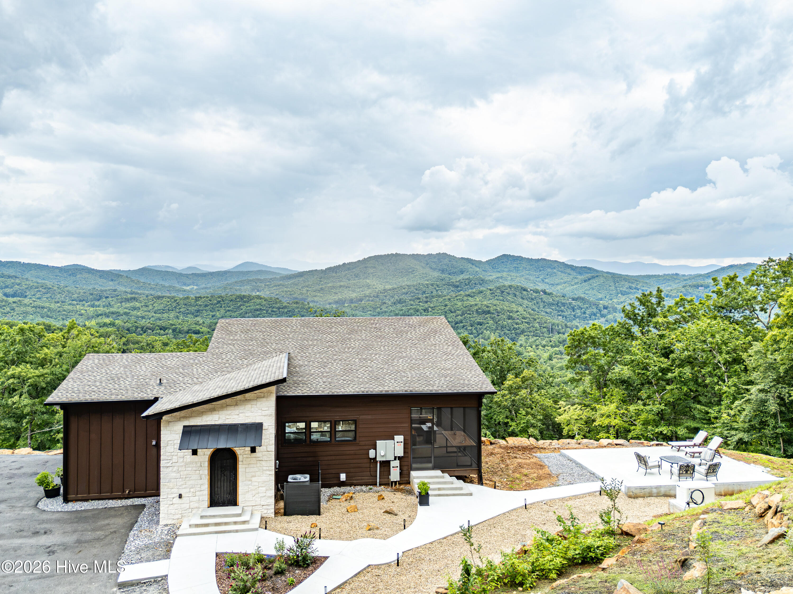 629 Peaks Drive
