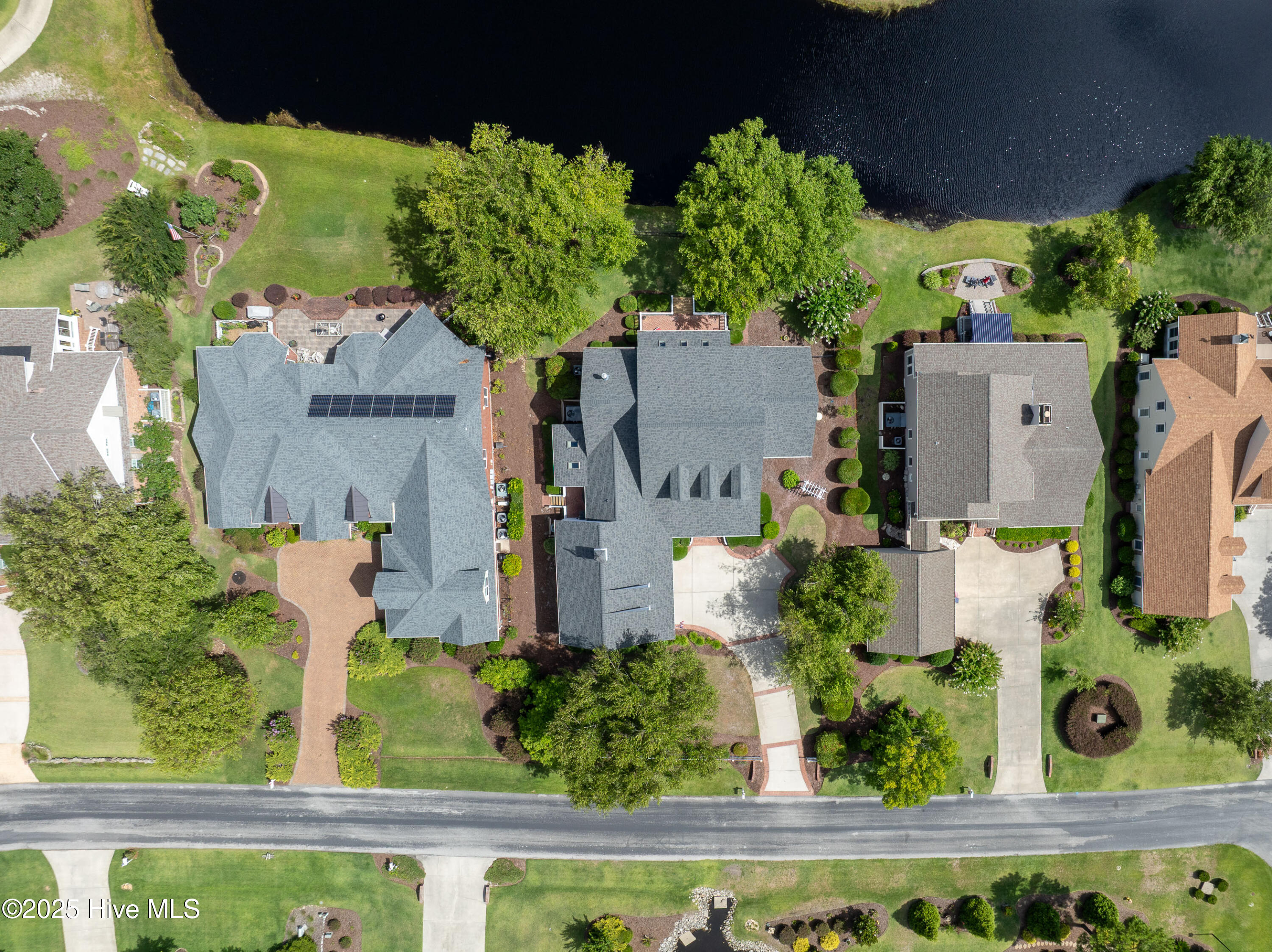 100520099 | Photo 78