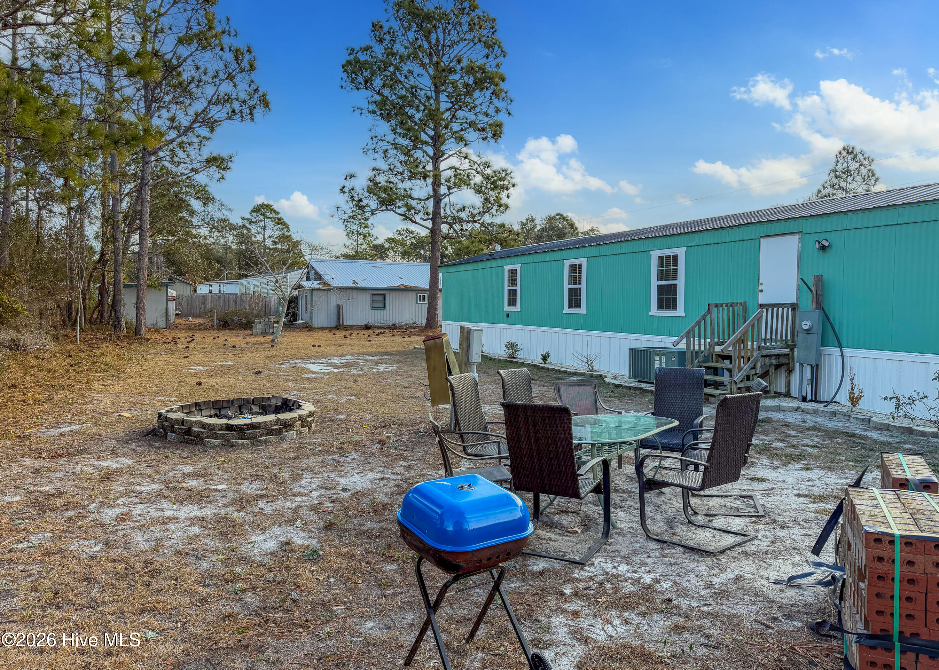 100561099 | Photo 30