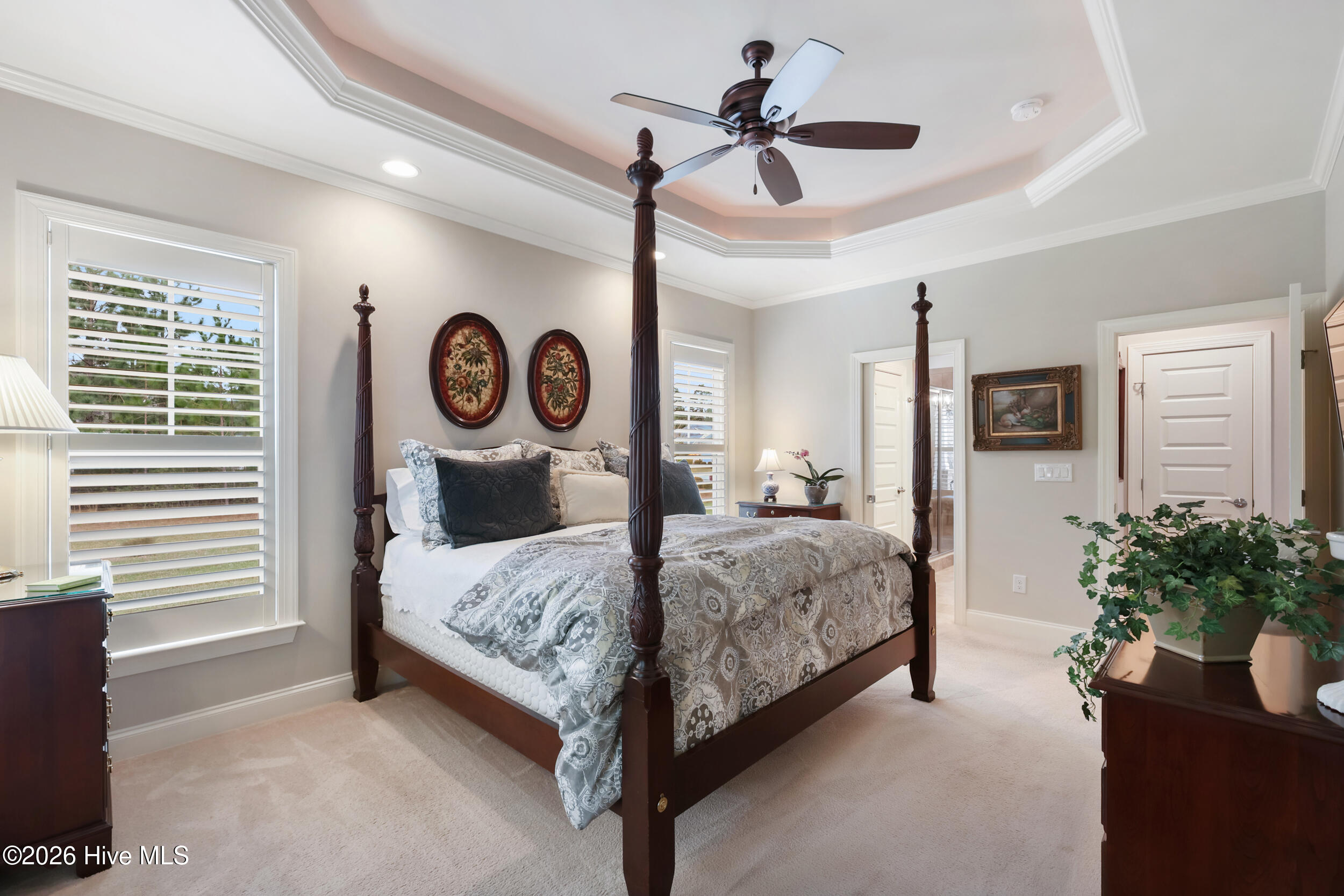 100561173 | Photo 31