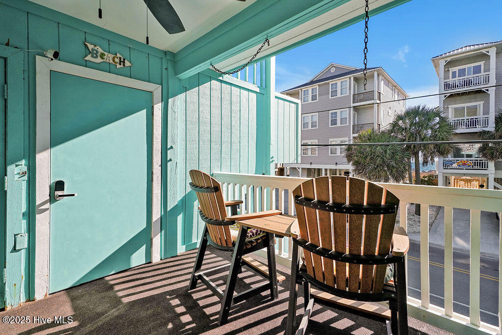 100494339 | Photo 14