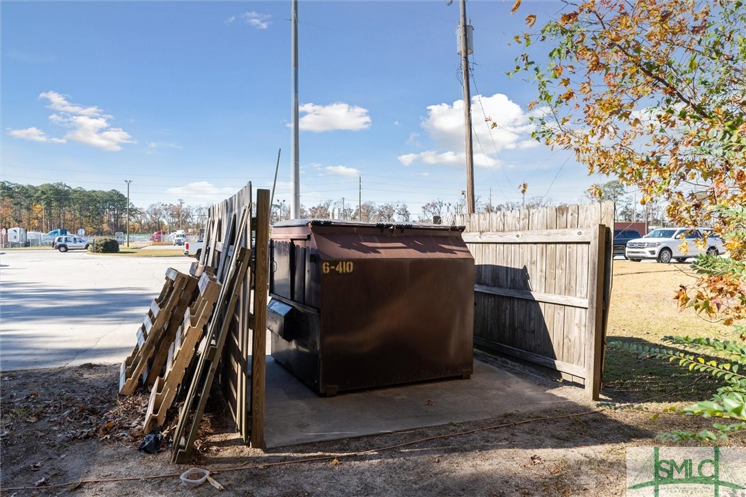 1564 Dean Forest Road, Savannah, GA, 31408