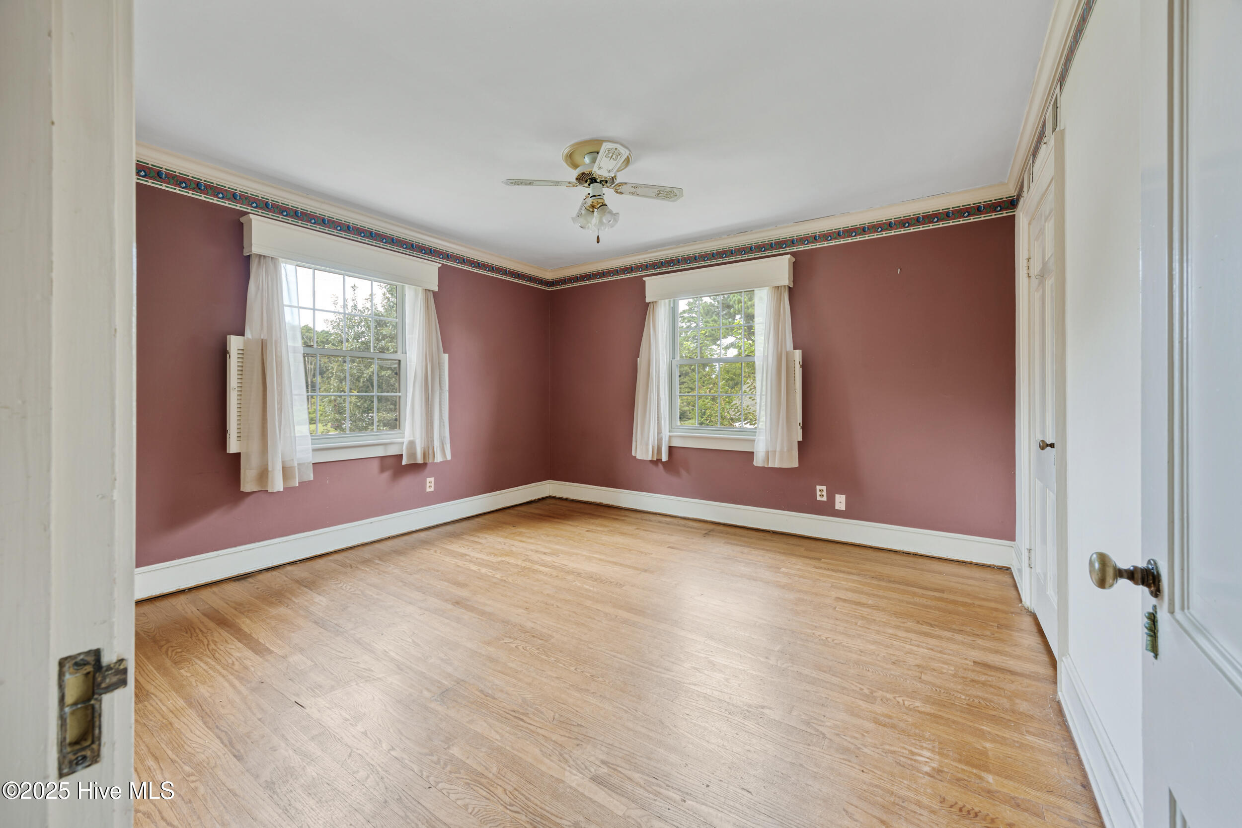 1300 Fairfax Avenue, Elizabeth City, NC, 27909