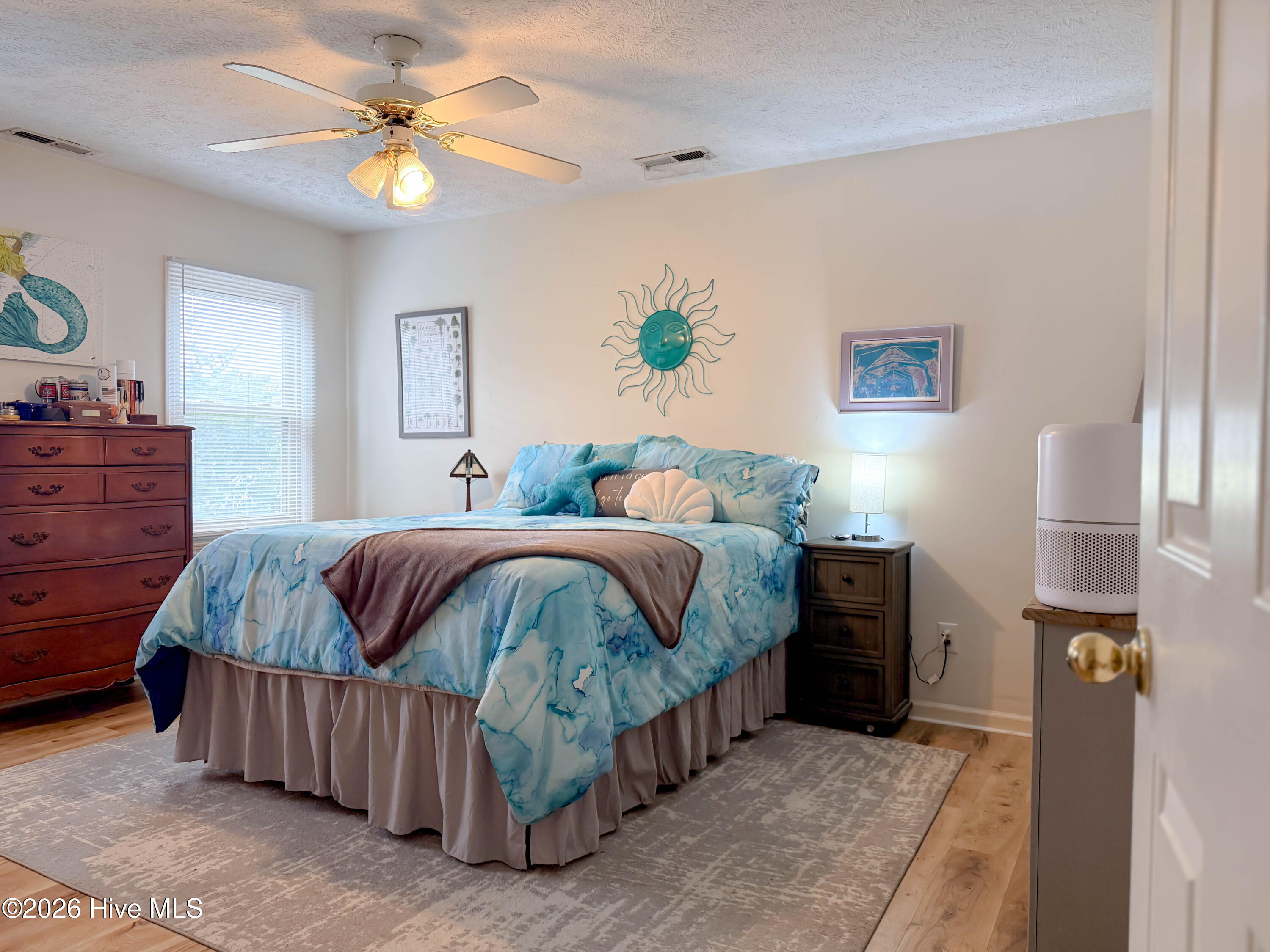 100556502 | Photo 36