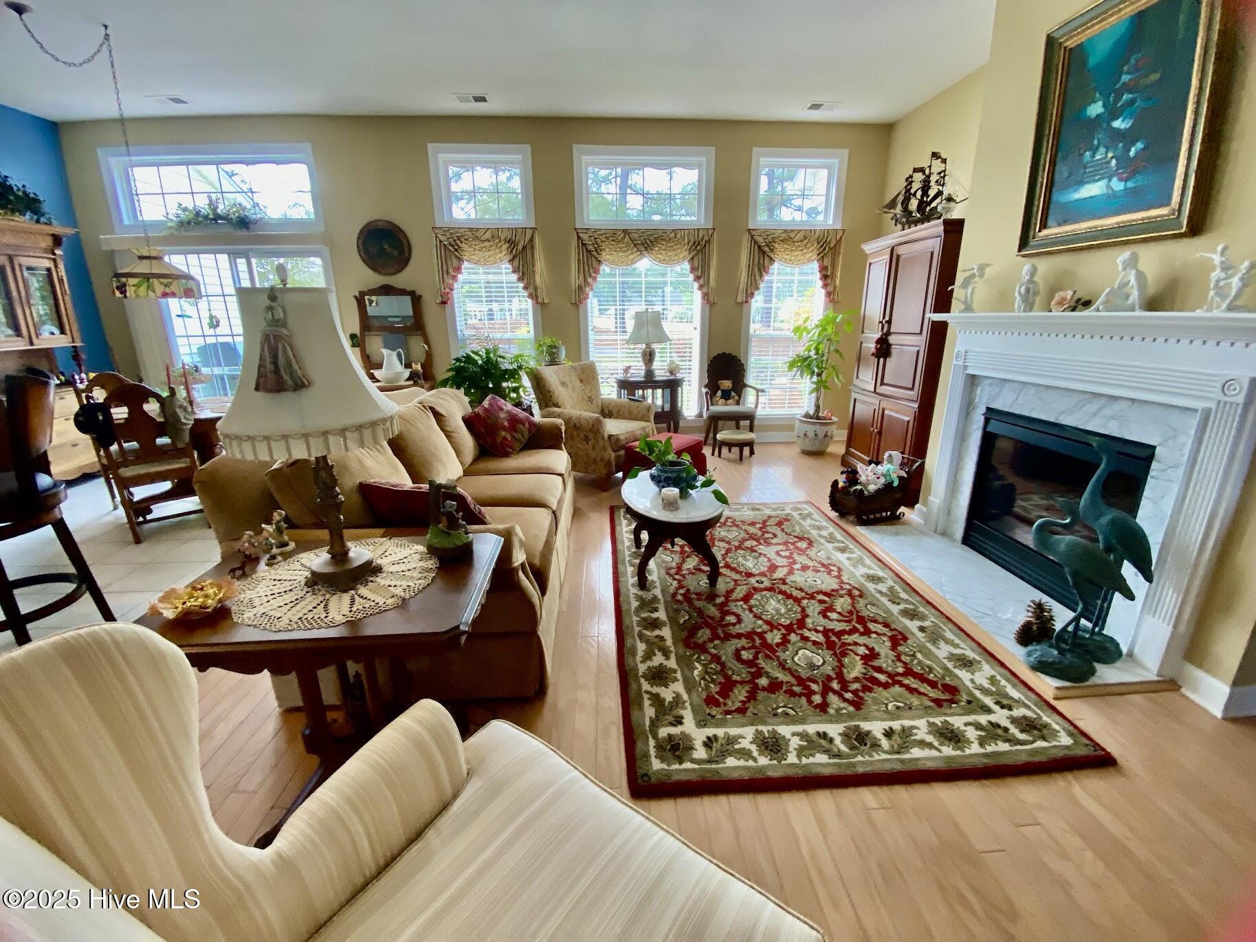 7473 Balmore Drive SW, Sunset Beach, NC 28468 – photo 6: Living Room