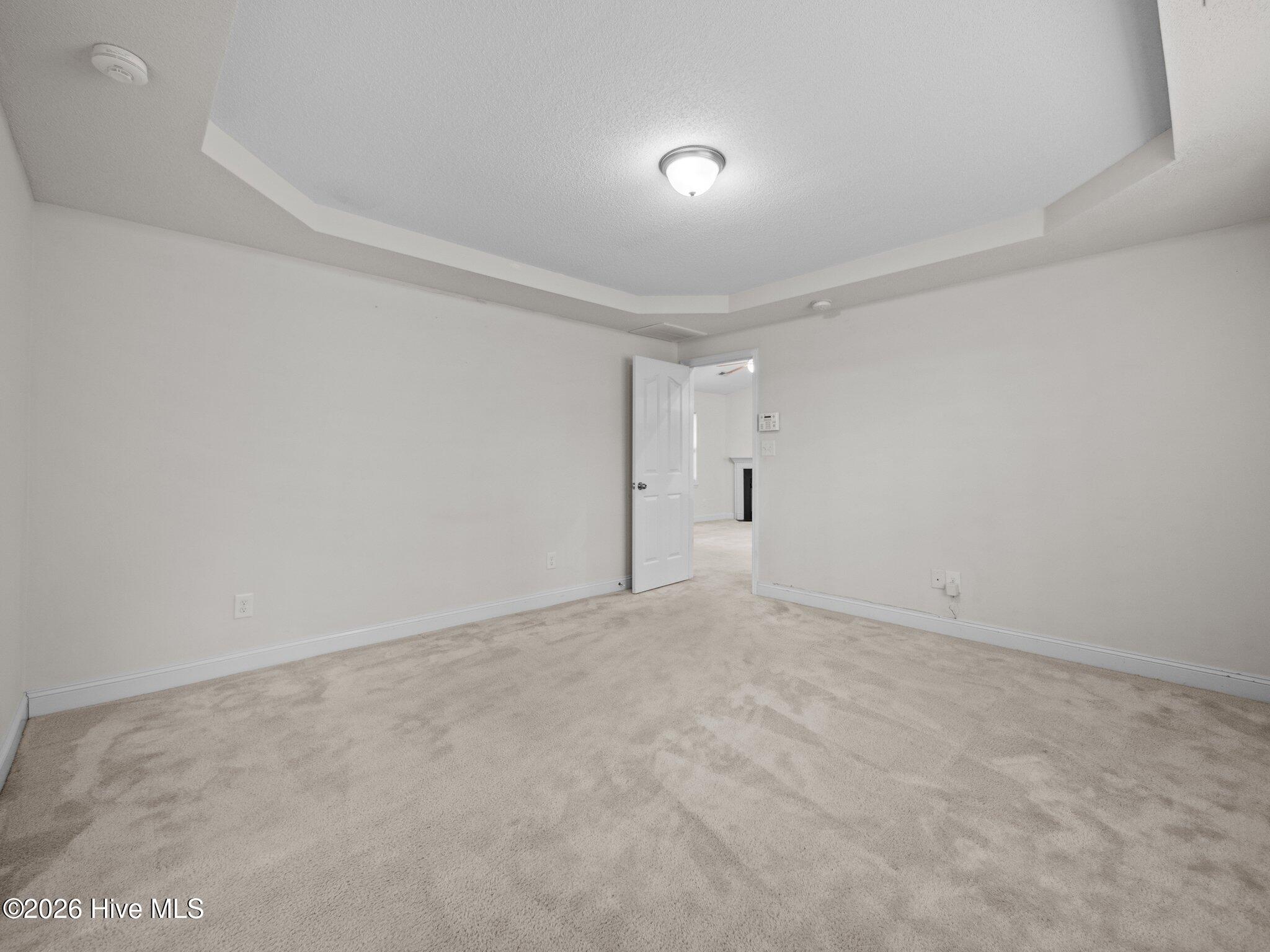 100552182 | Photo 15