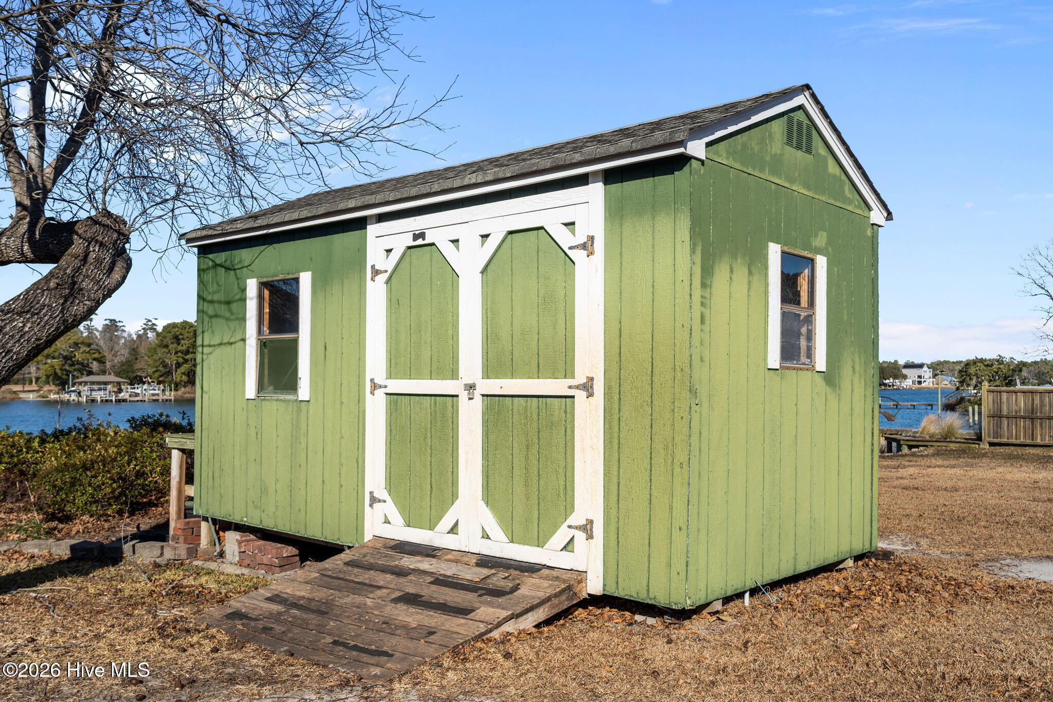 100542324 | Photo 11