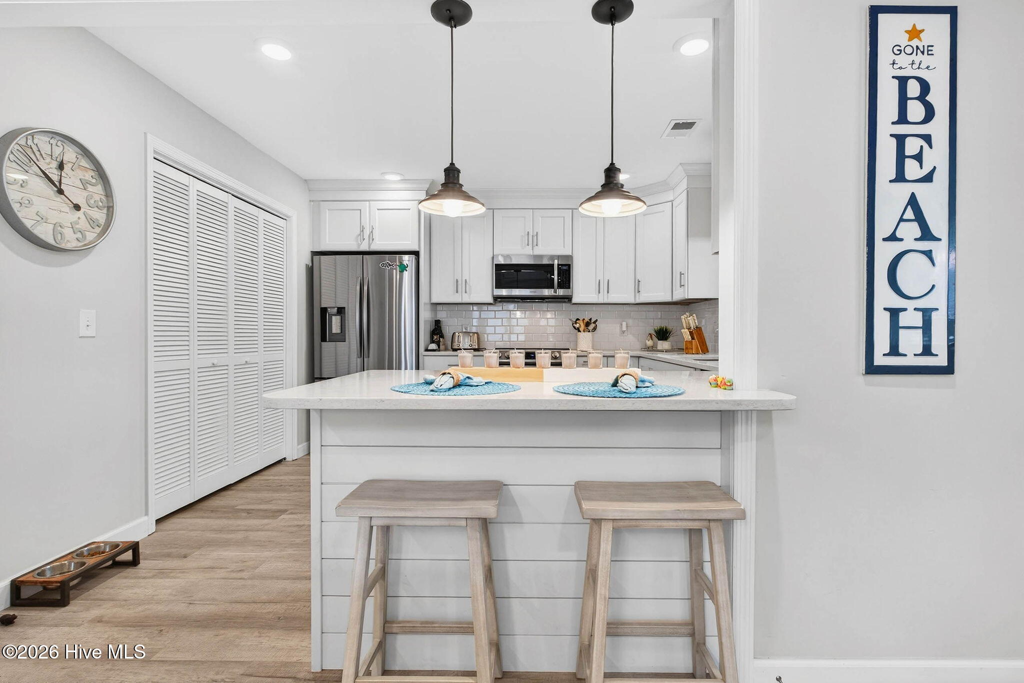 100565816 | Photo 16