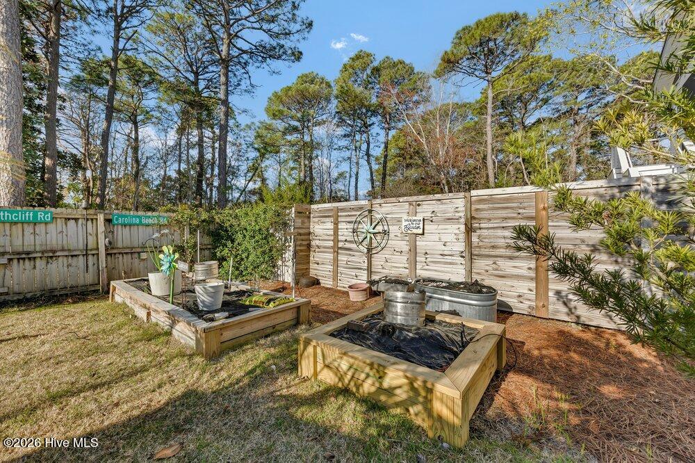 100561584 | Photo 40