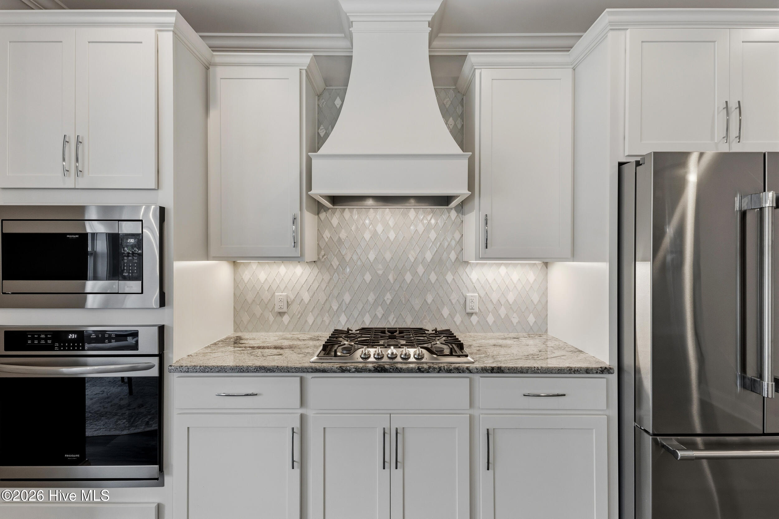 100558195 | Photo 19