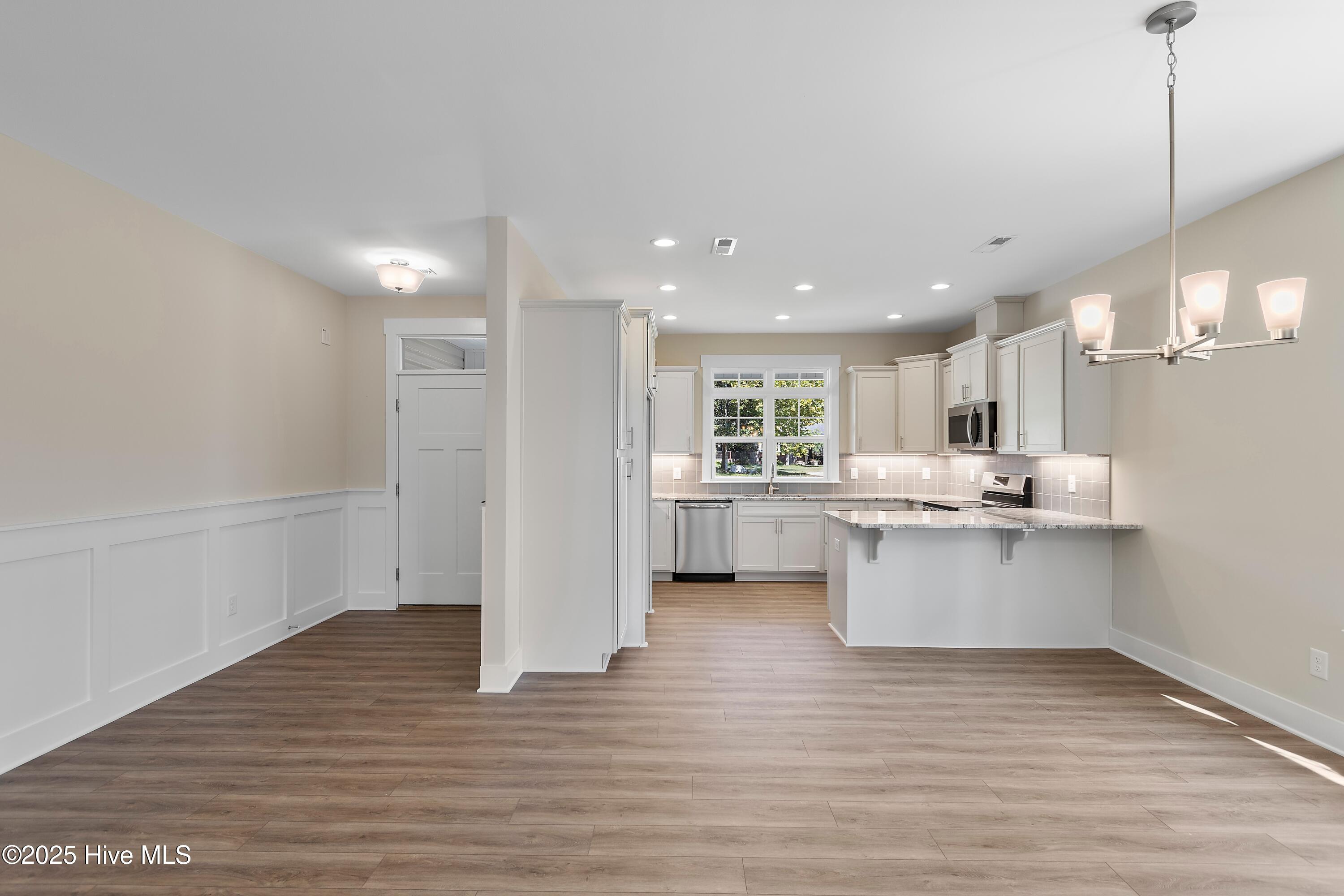 100513249 | Photo 11