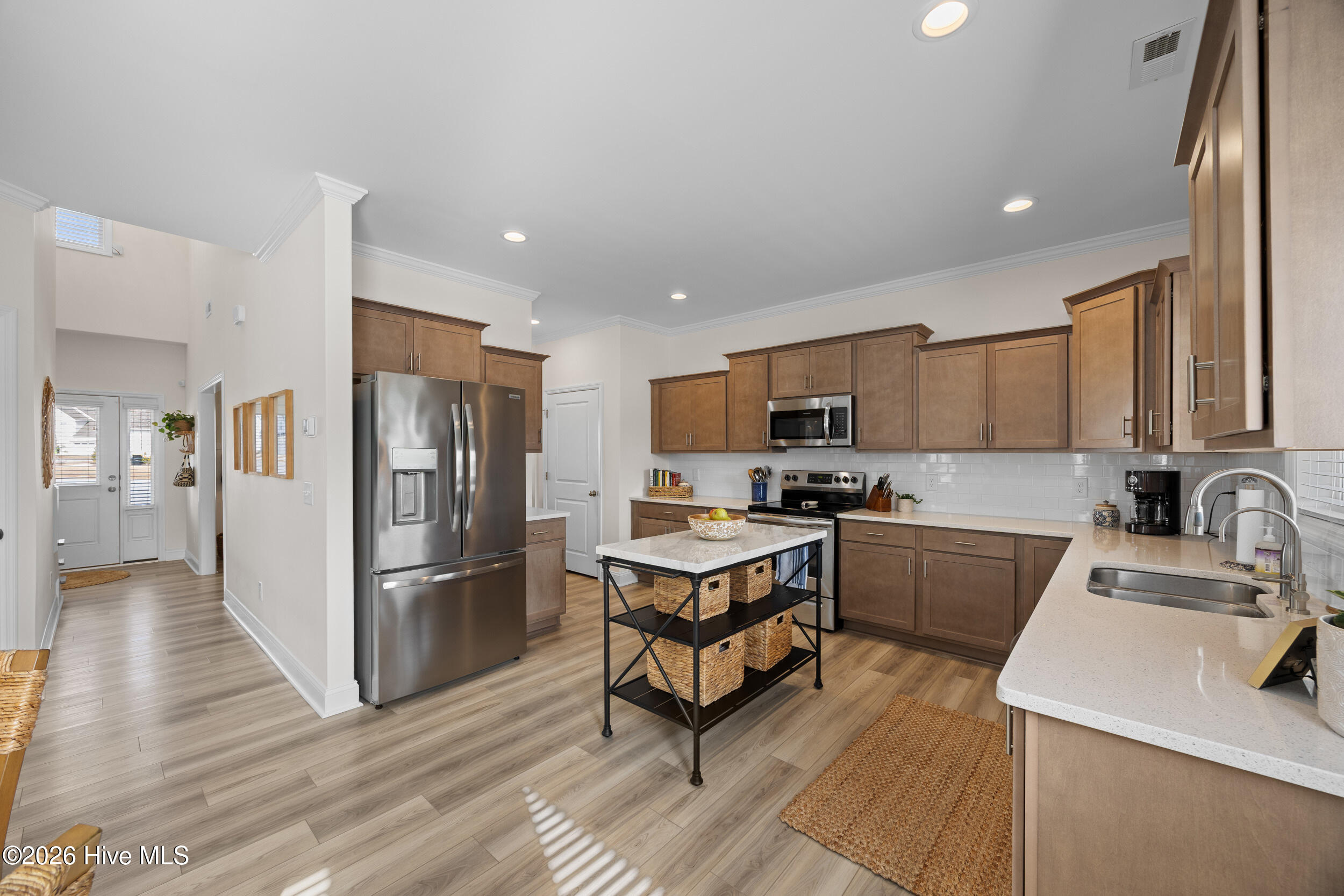 100555397 | Photo 21