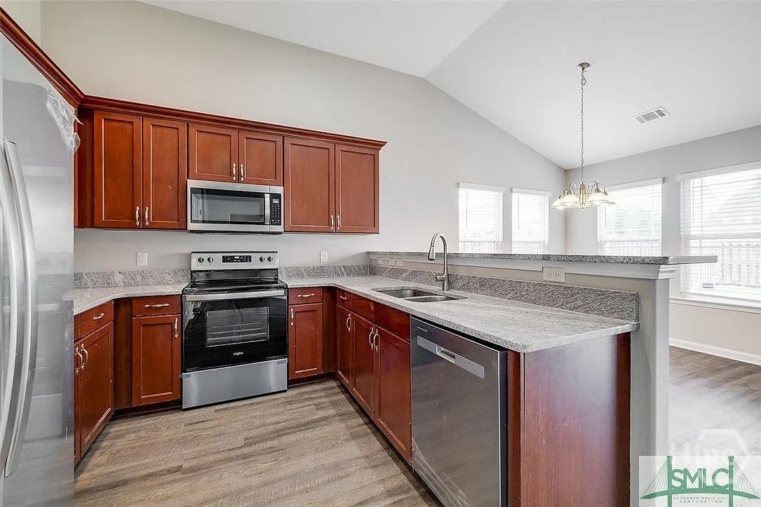 183 Lakepointe Drive, Port Wentworth, GA 31407 Listing Photo  6