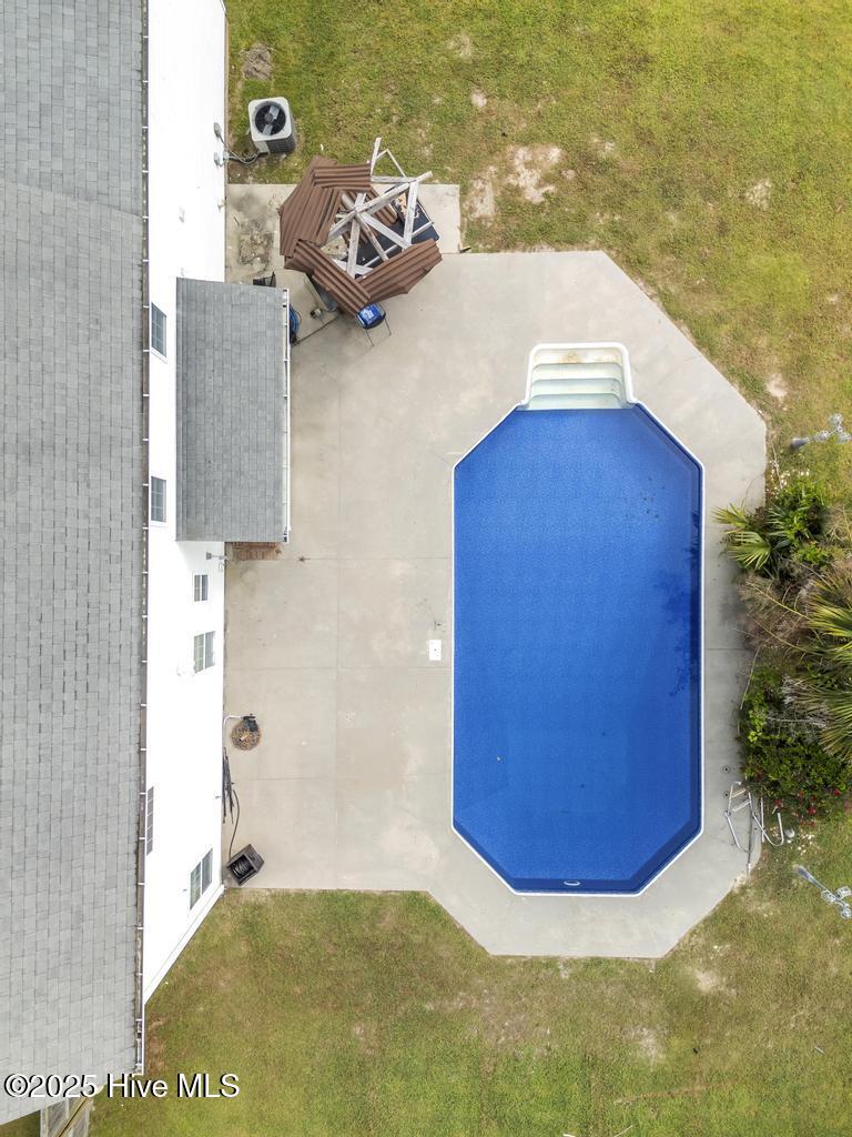 100532537 | Photo 41