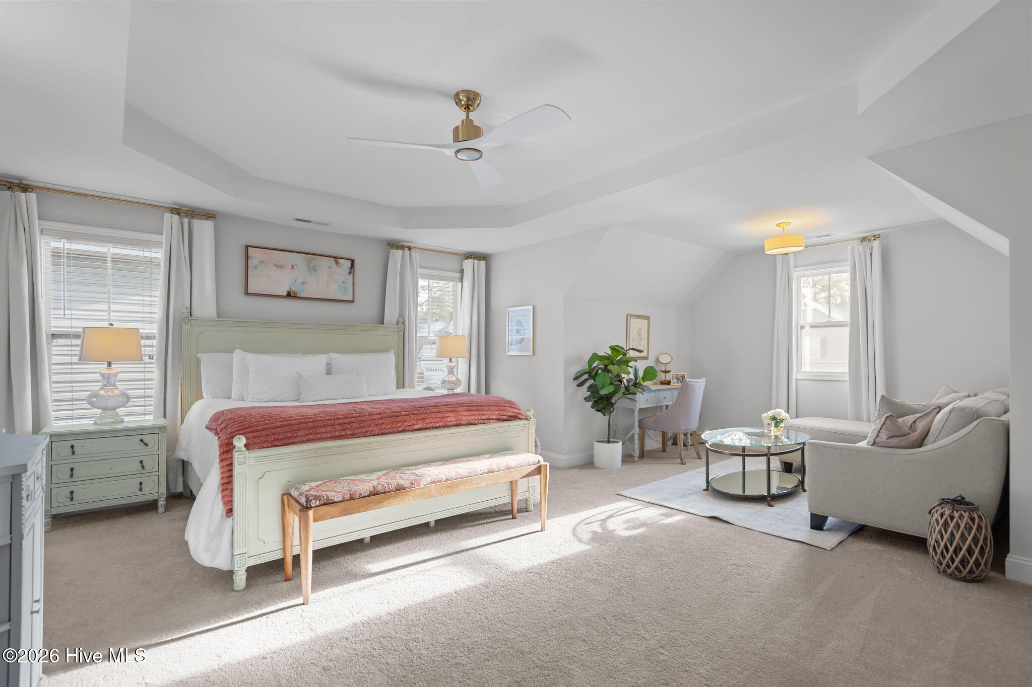 100551440 | Photo 25