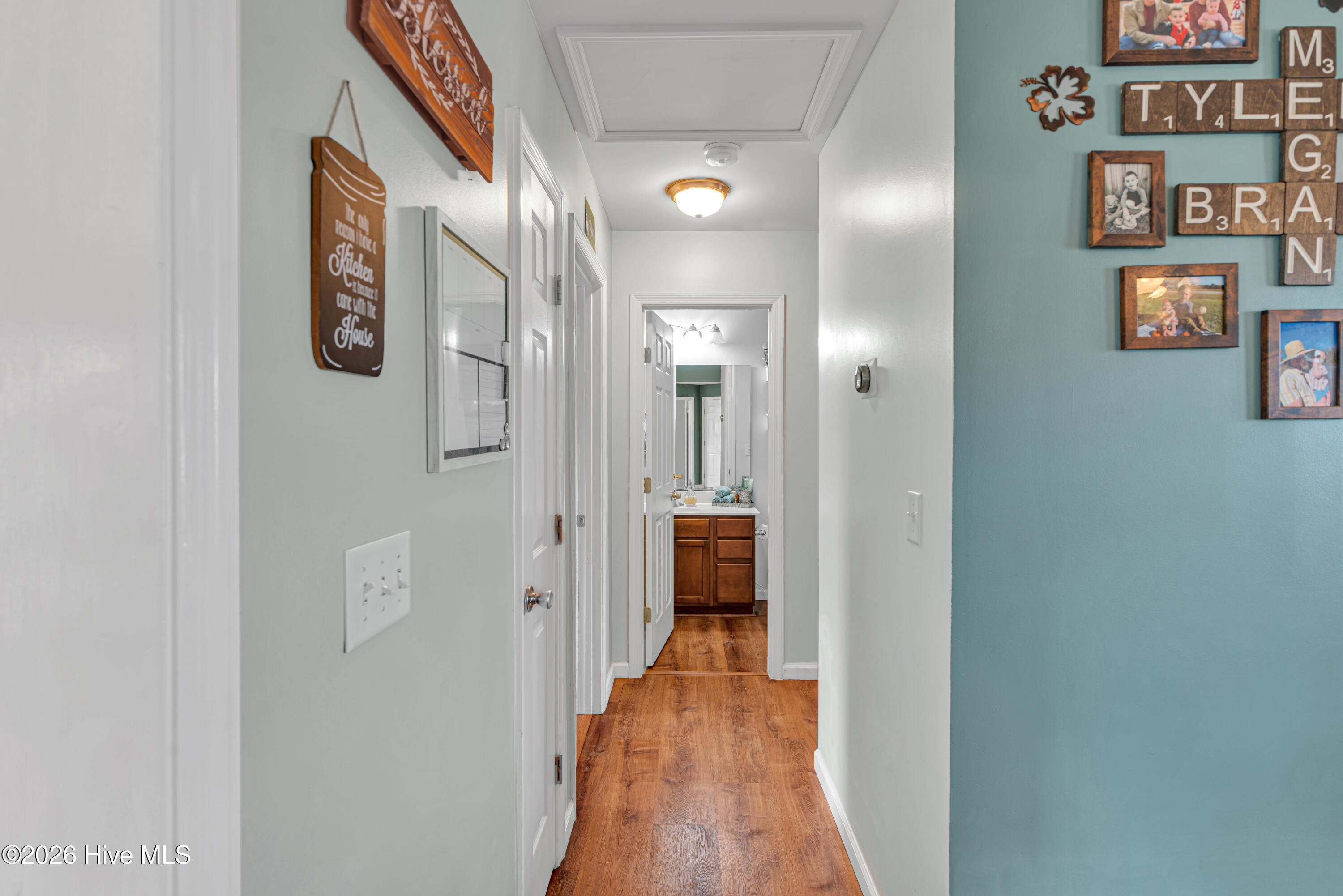 100558524 | Photo 18