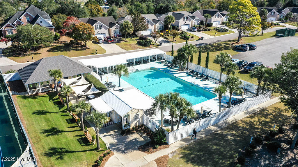 100541437 | Photo 65