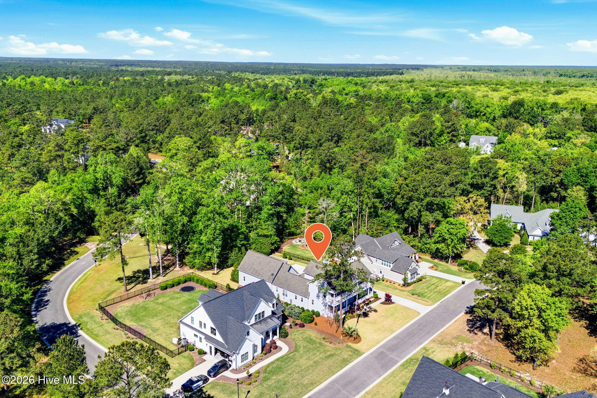 100566822 | Photo 94