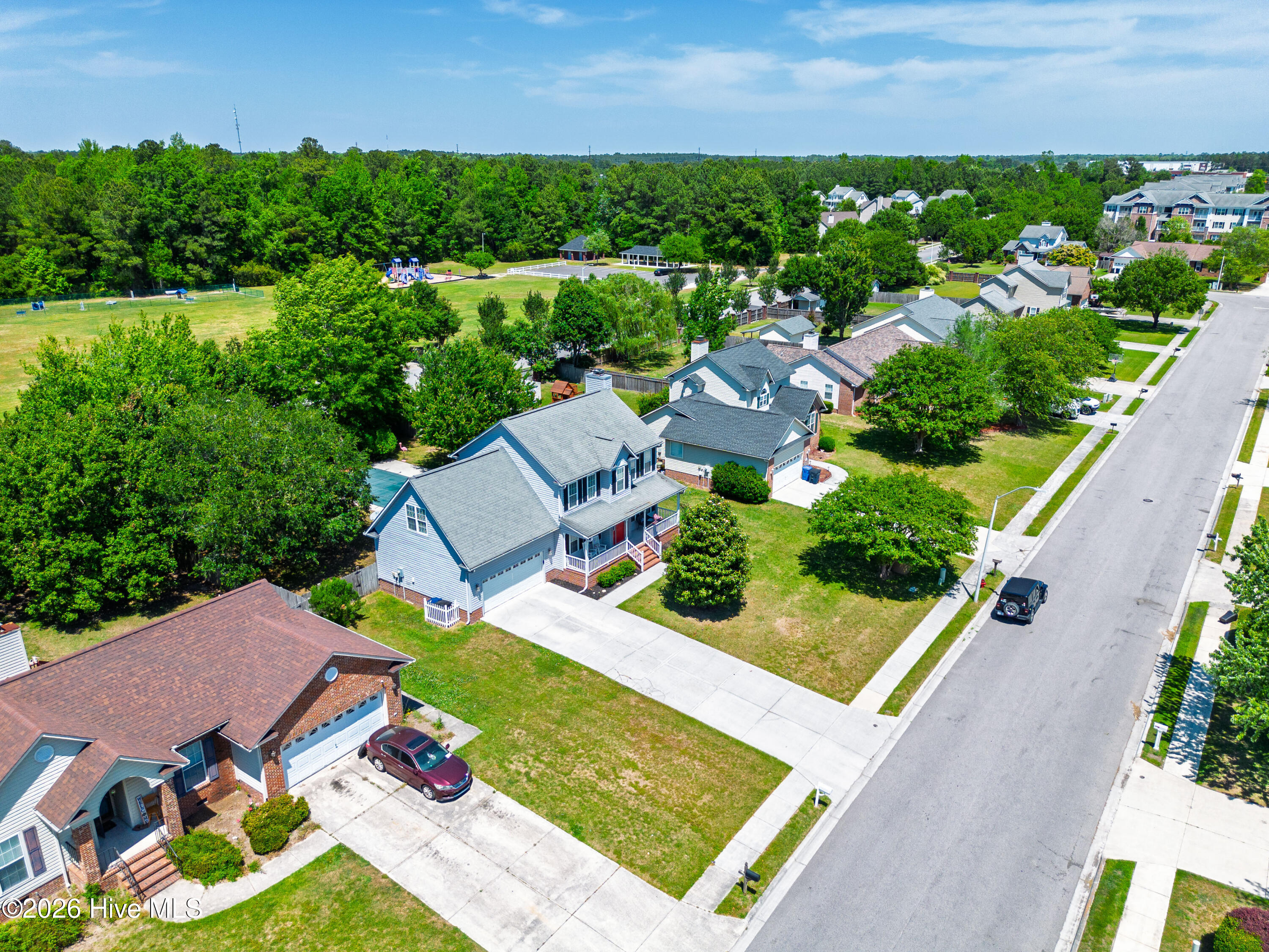 100569182 | Photo 72