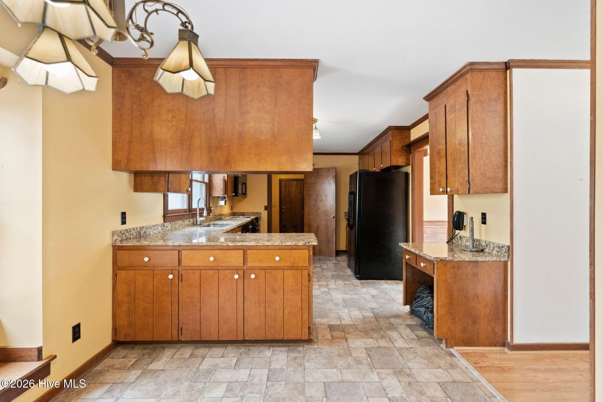 100555910 | Photo 23