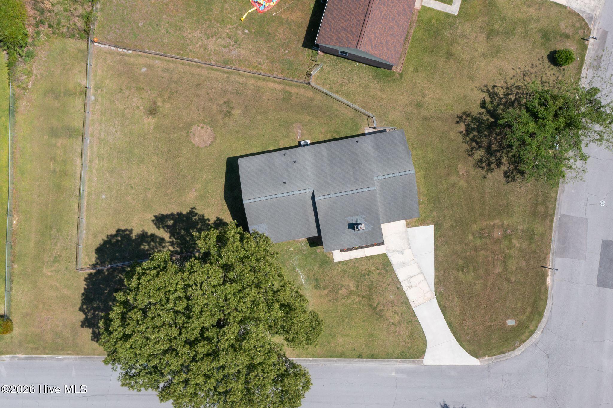 100568369 | Photo 49