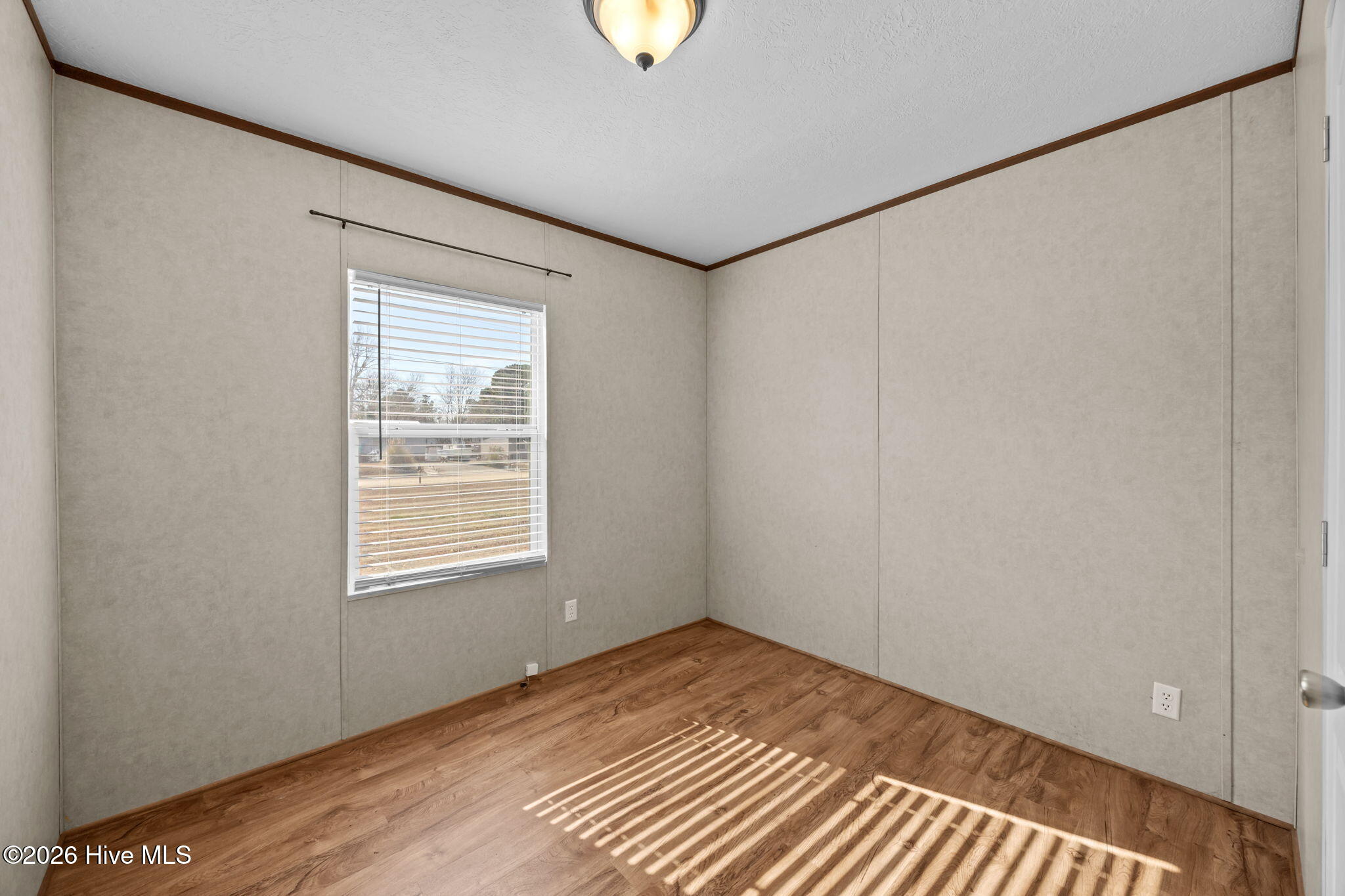 100551918 | Photo 32