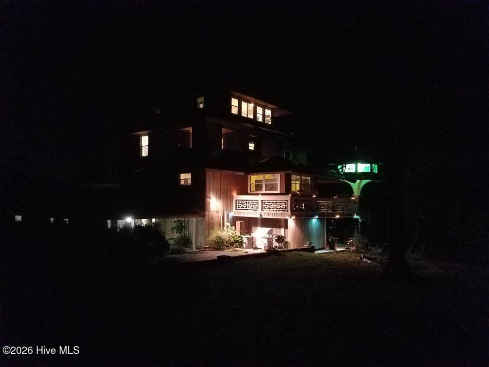 100550645 | Photo 64