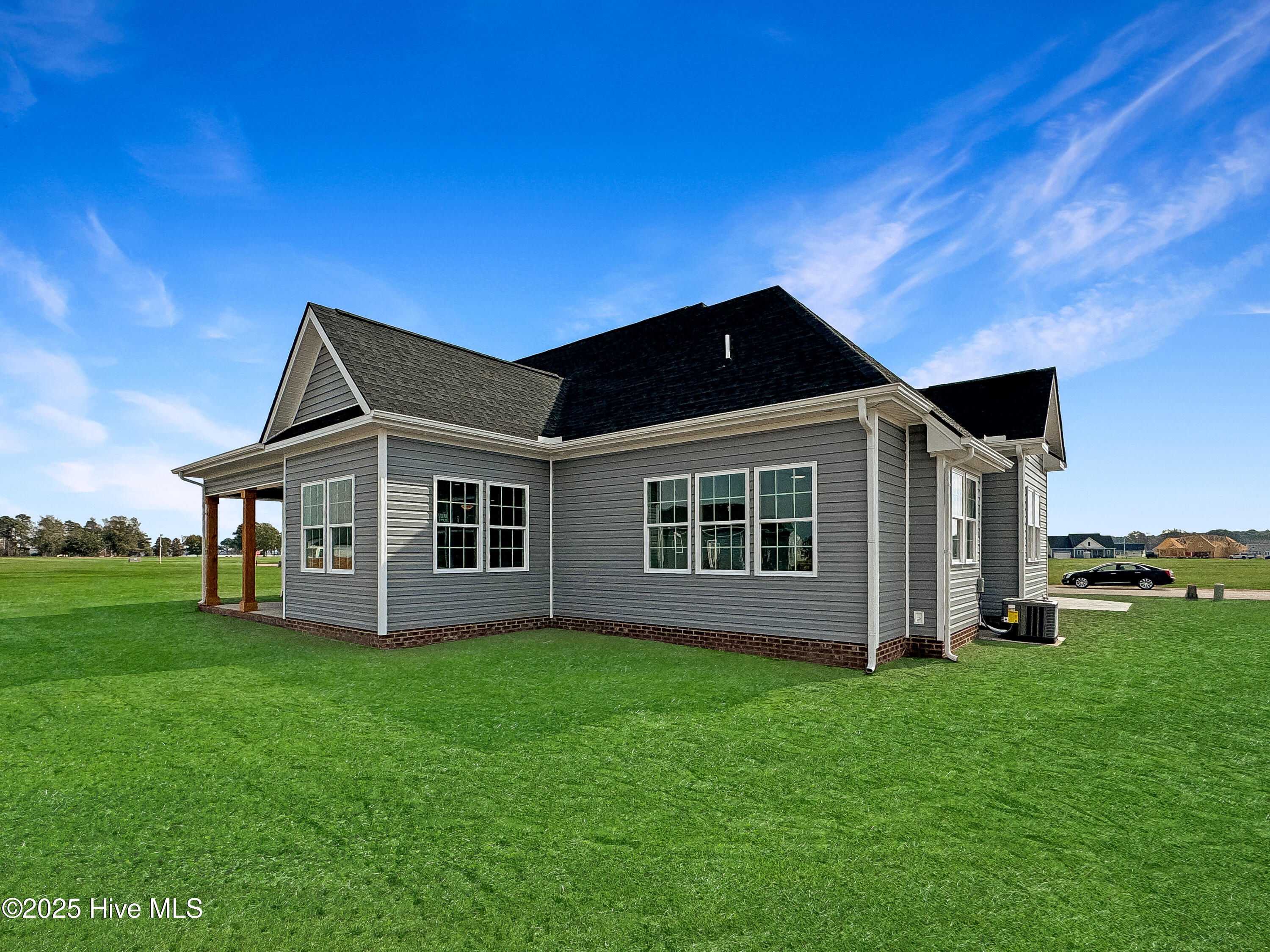 Homes for sale in Elizabeth City, NC | 1006 Staysail St, Elizabeth City, NC 27909 | MLS# 100539861