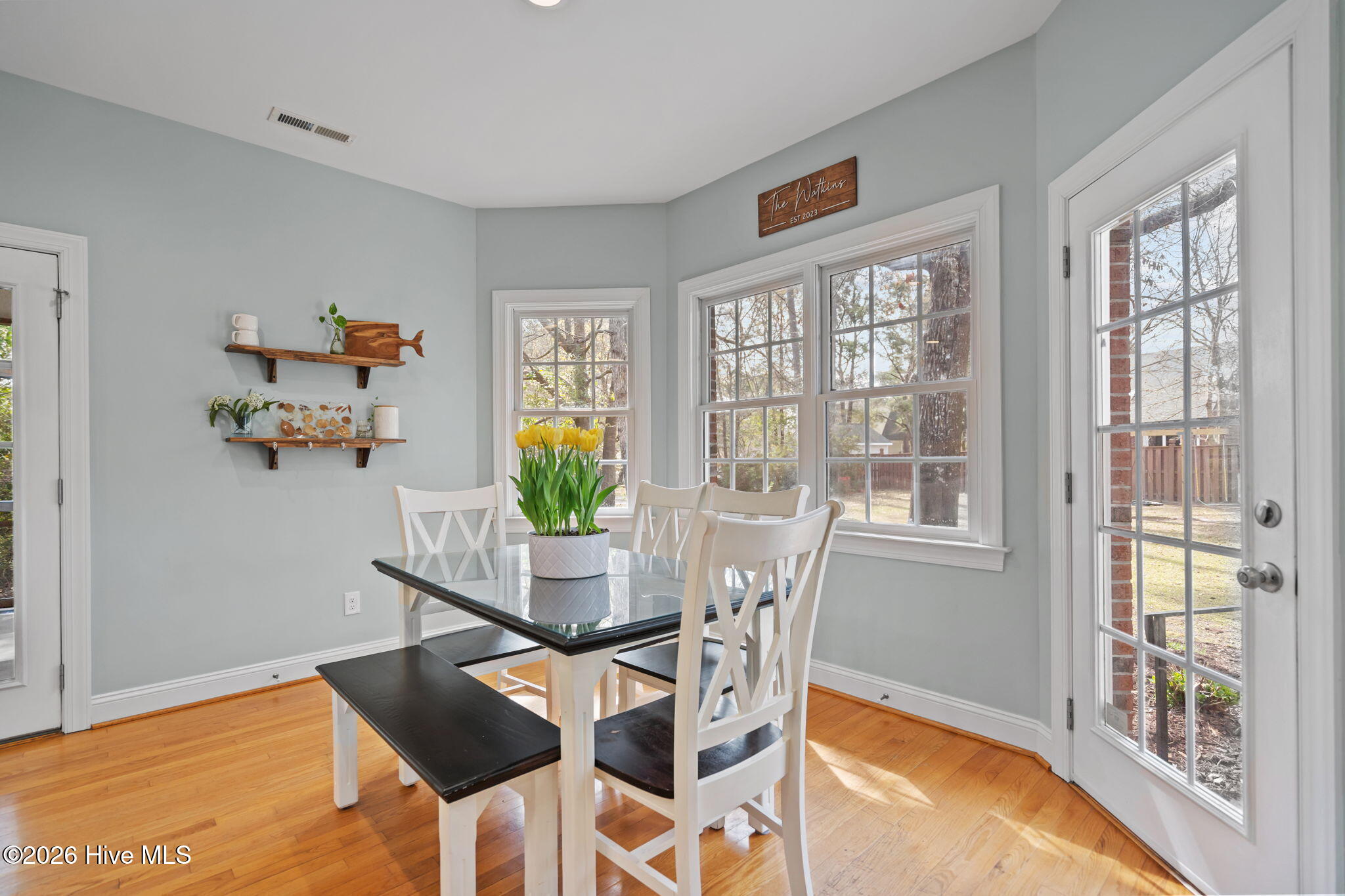 100562607 | Photo 24