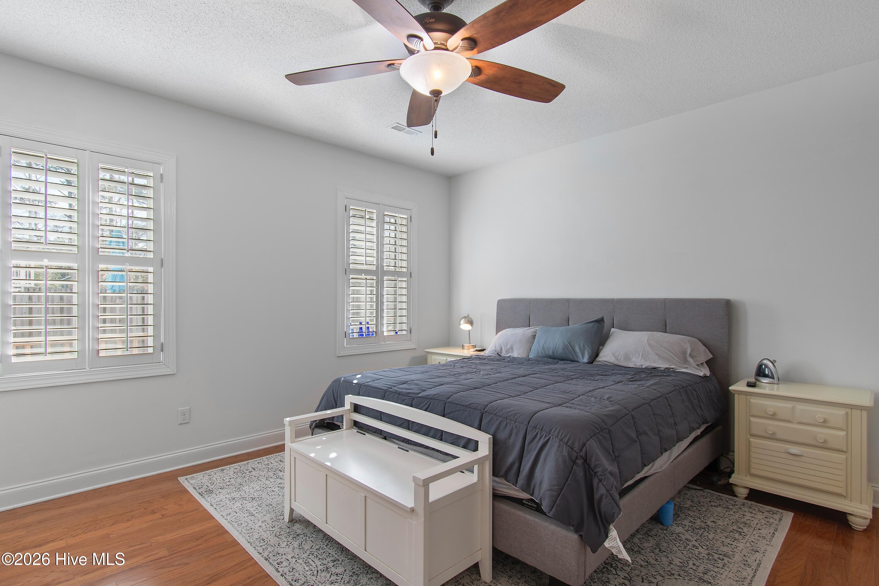 100552486 | Photo 27