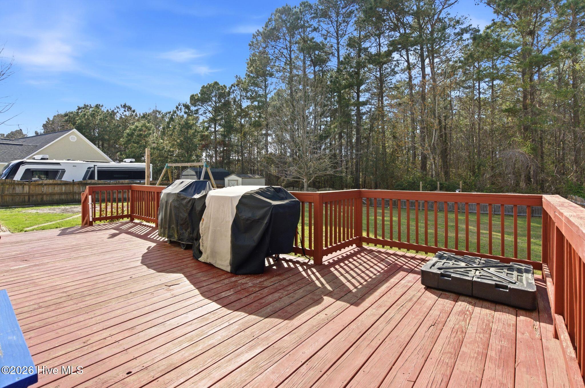 100561408 | Photo 51