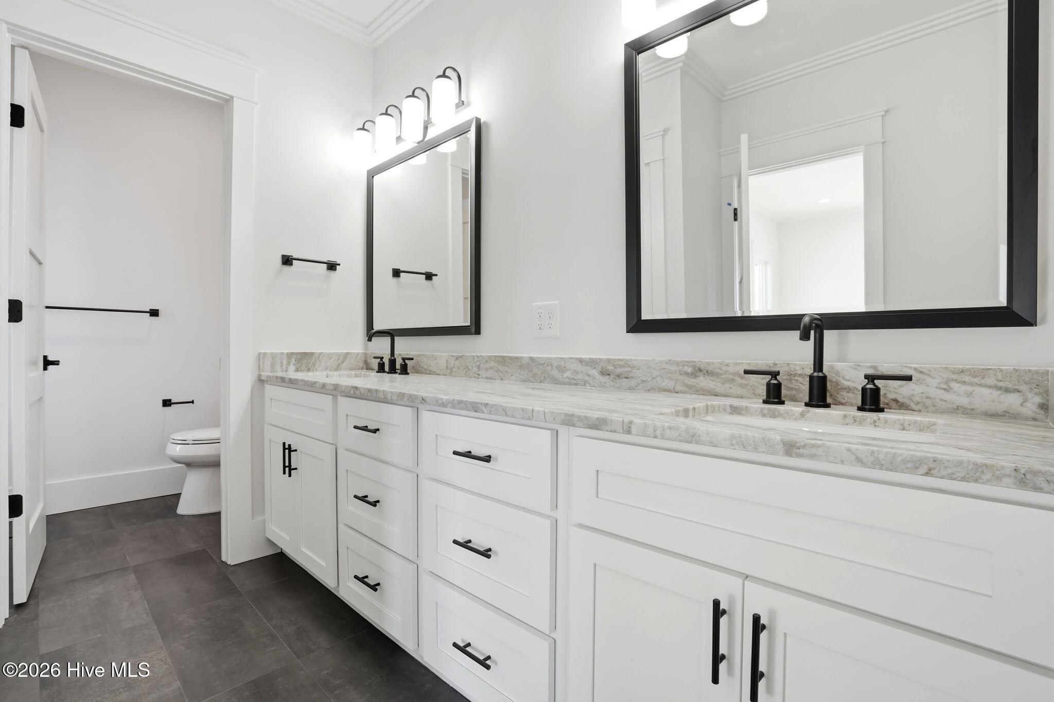 100554996 | Photo 62