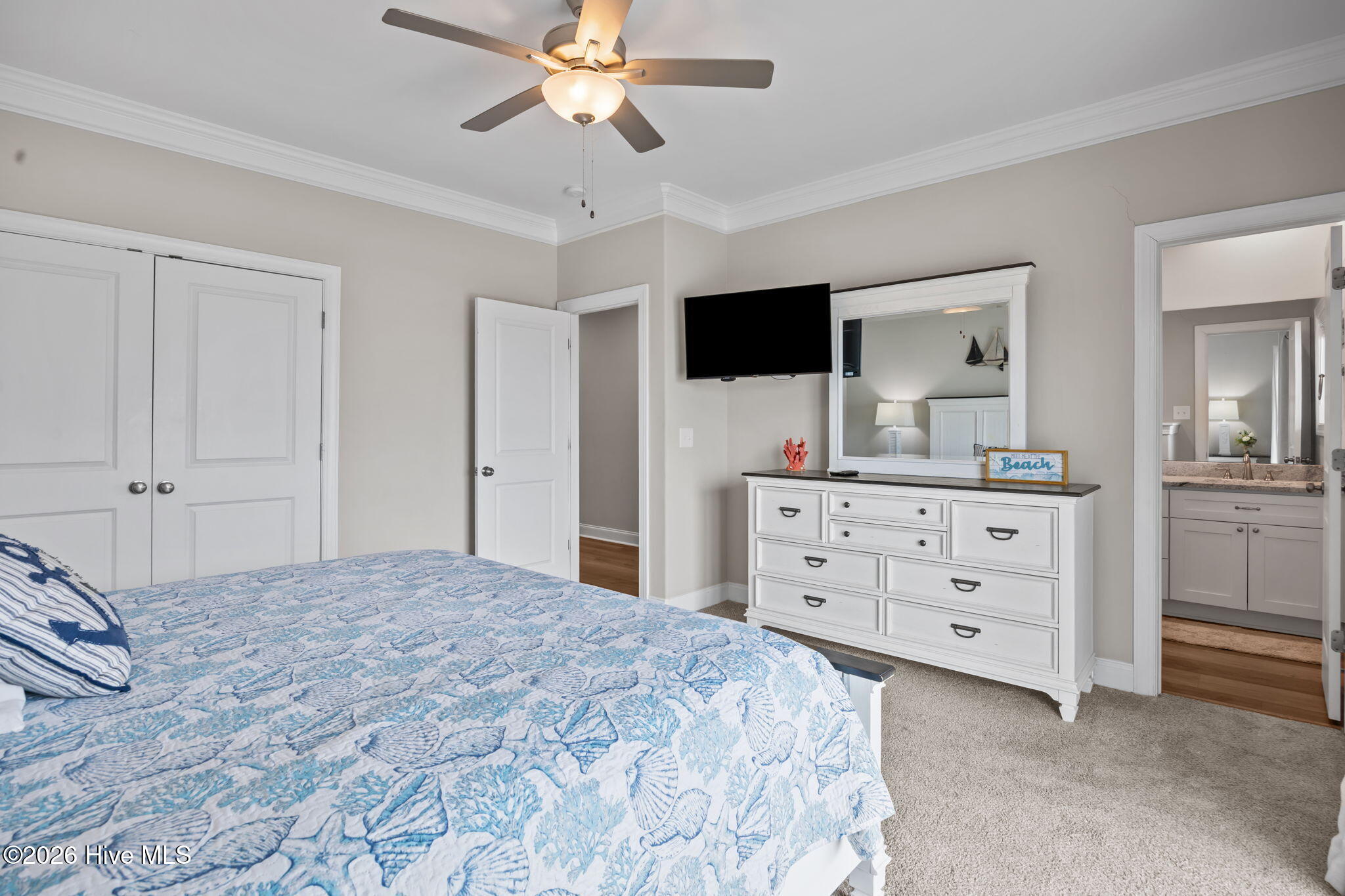 100565751 | Photo 33