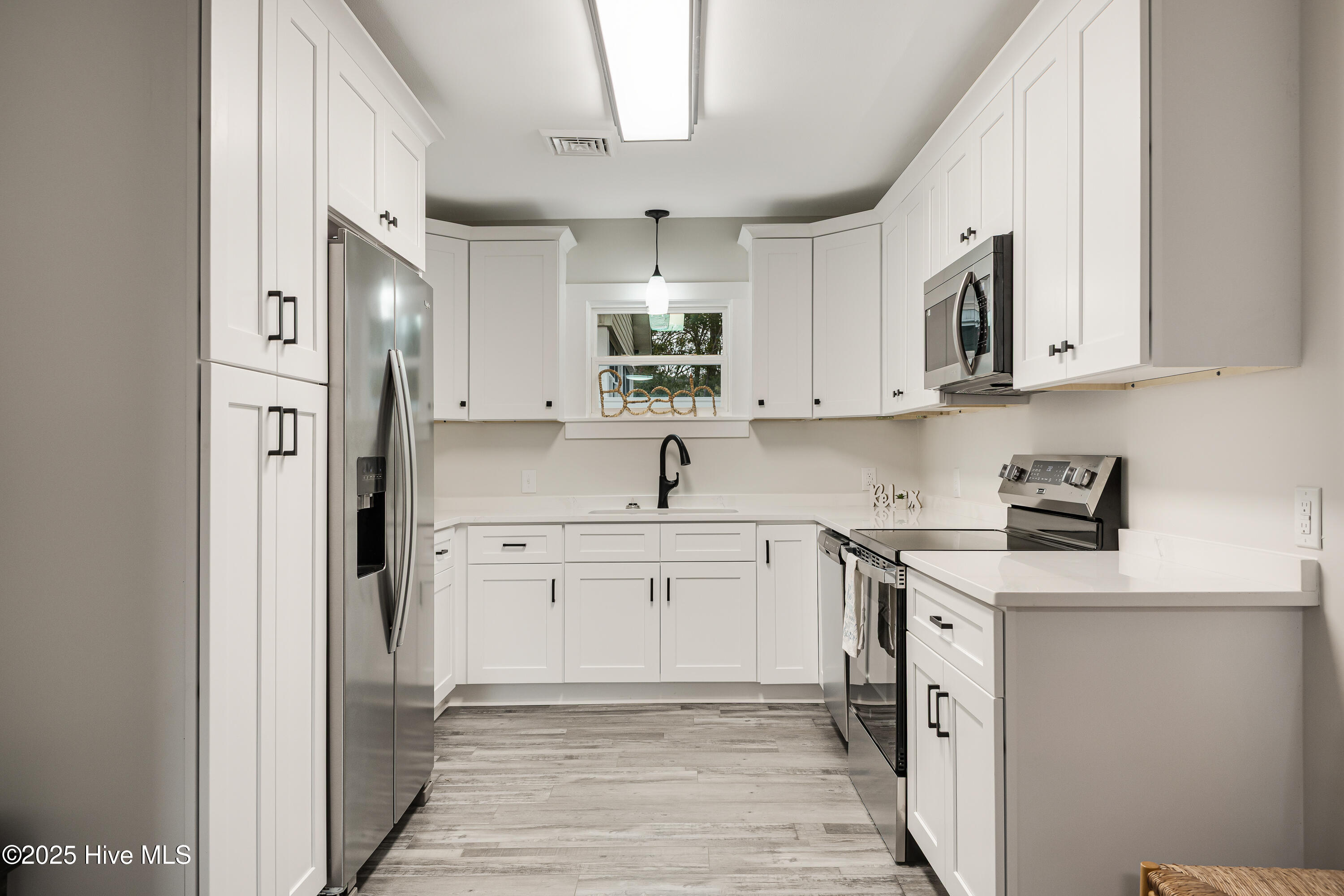 100501720 | Photo 18