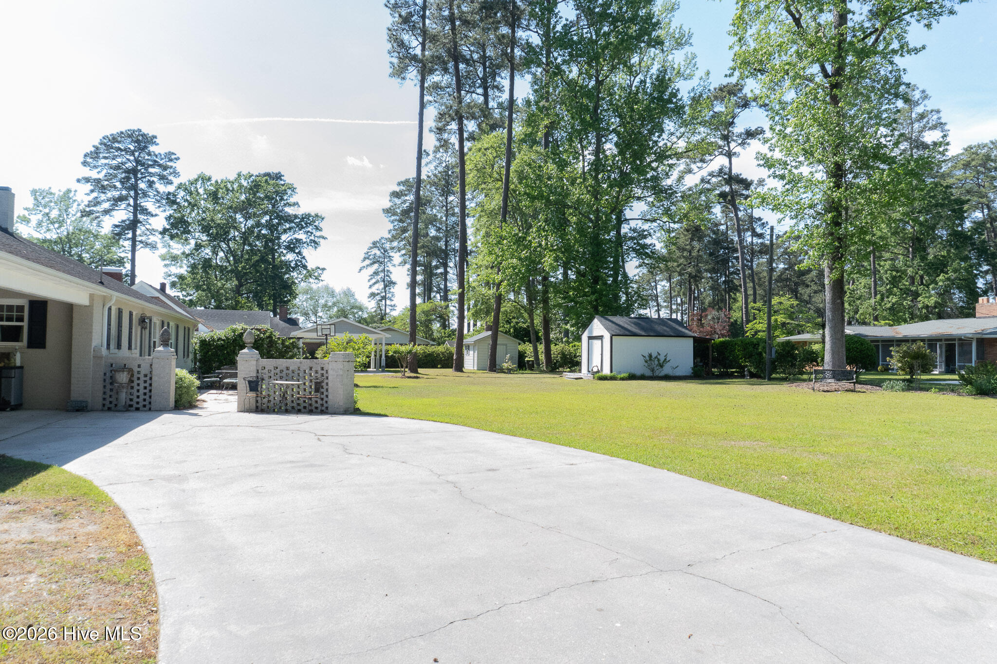 100567378 | Photo 32