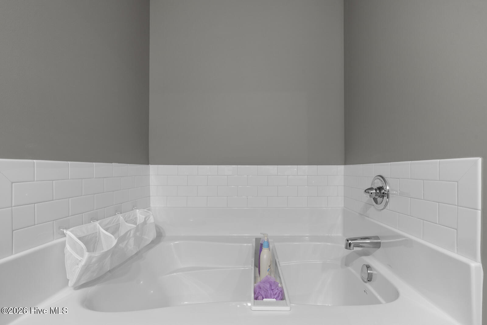 100562382 | Photo 14