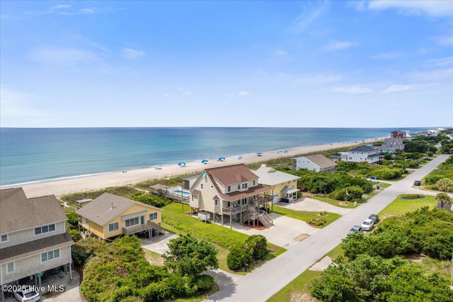 100526123 | Photo 52