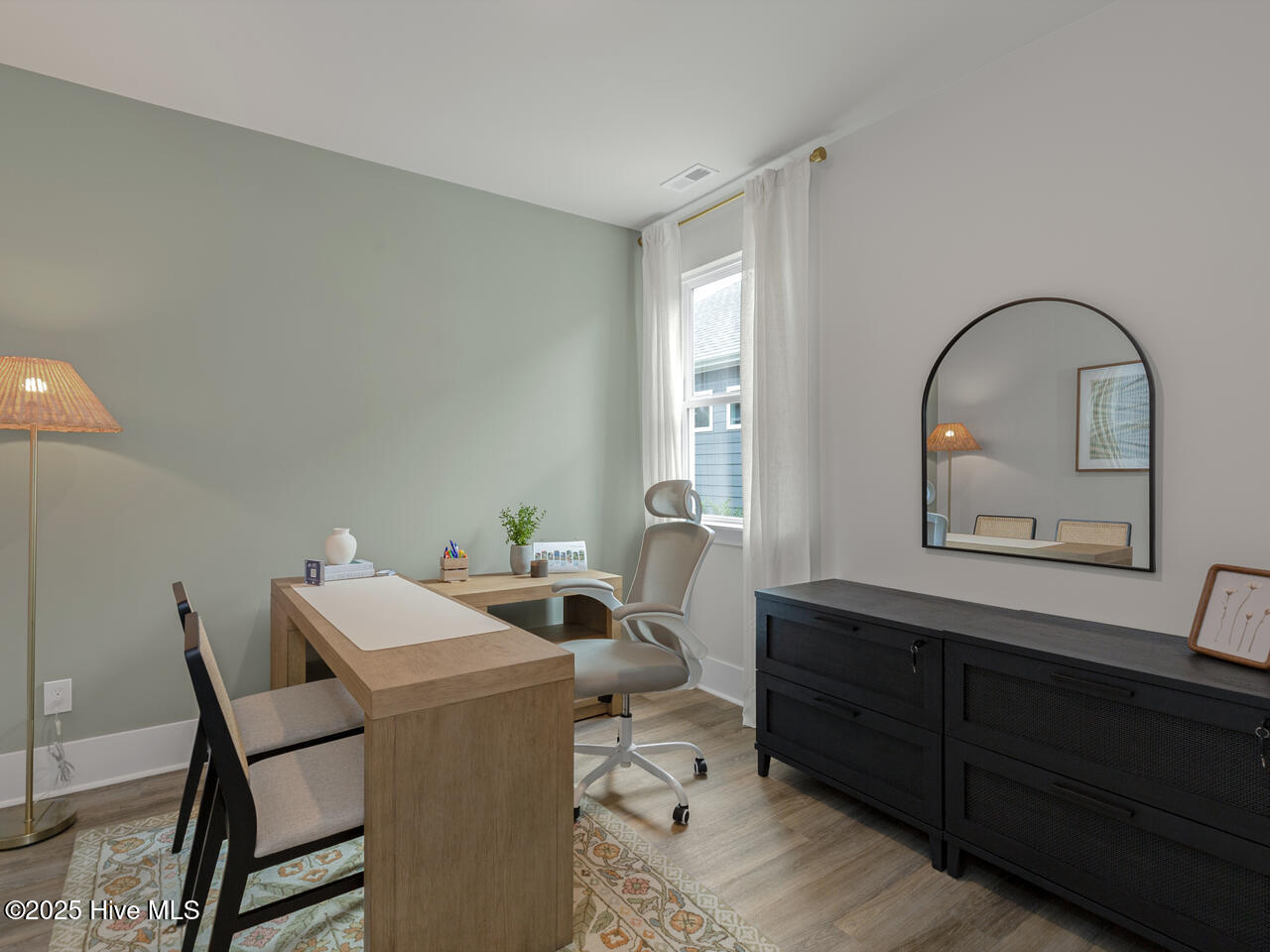 100539468 | Photo 27