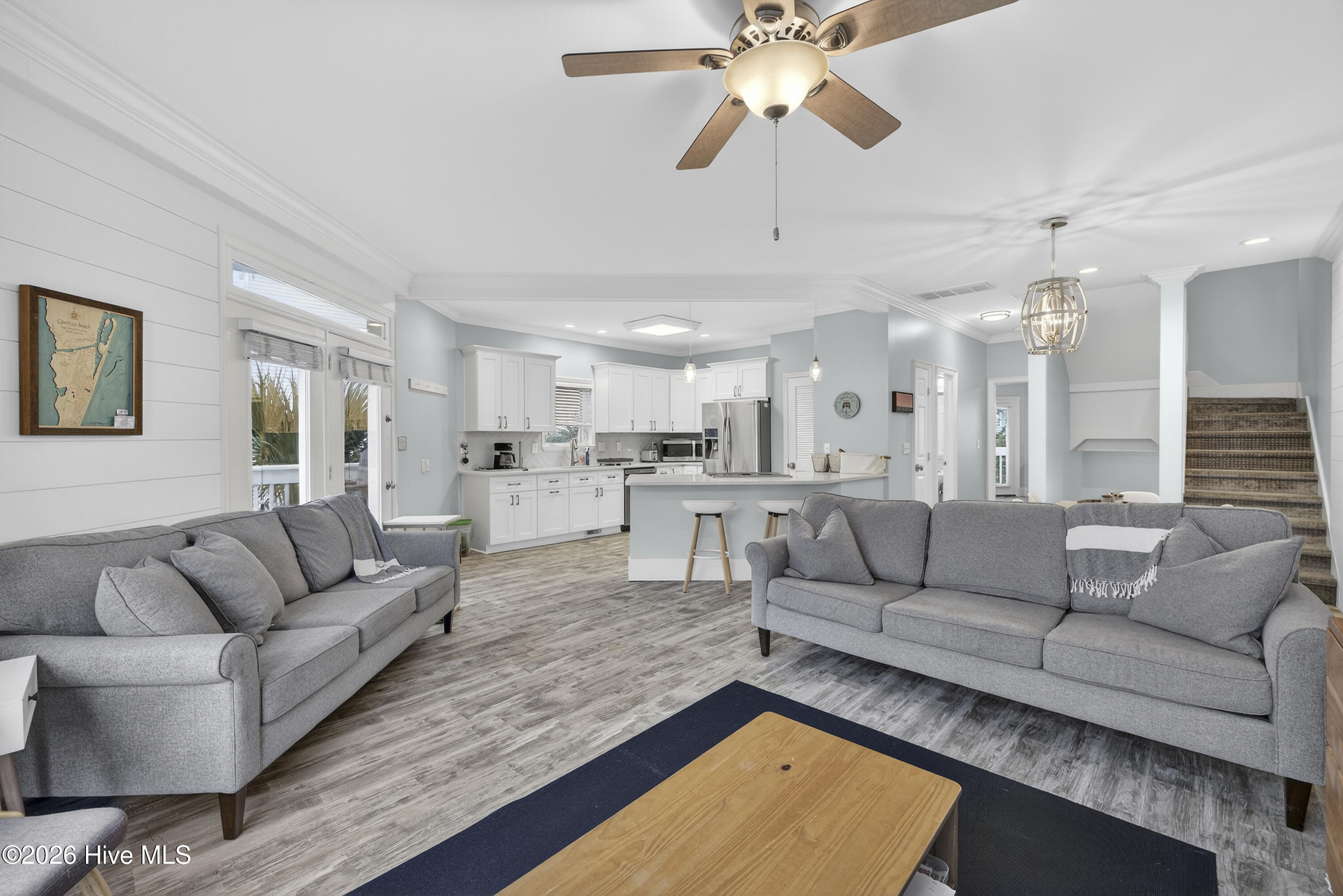 100561786 | Photo 41