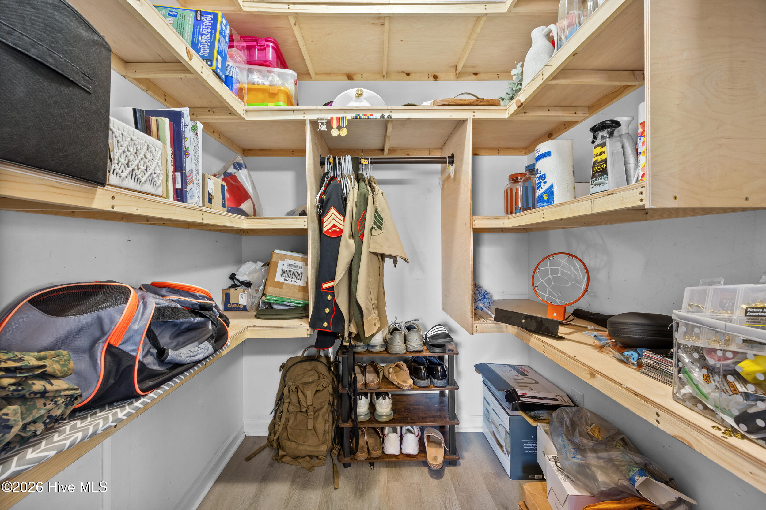 100554193 | Photo 21