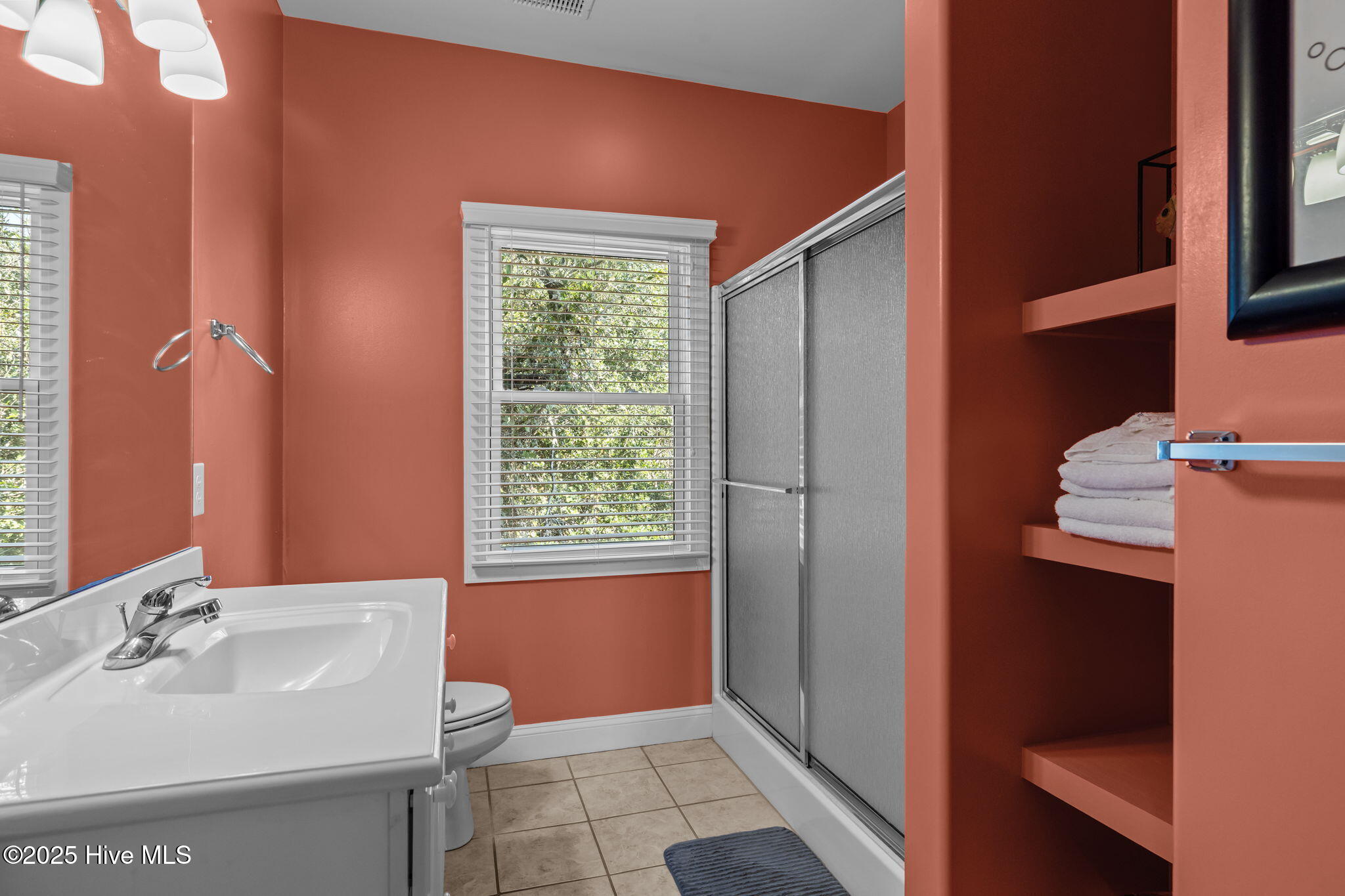 100531383 | Photo 39