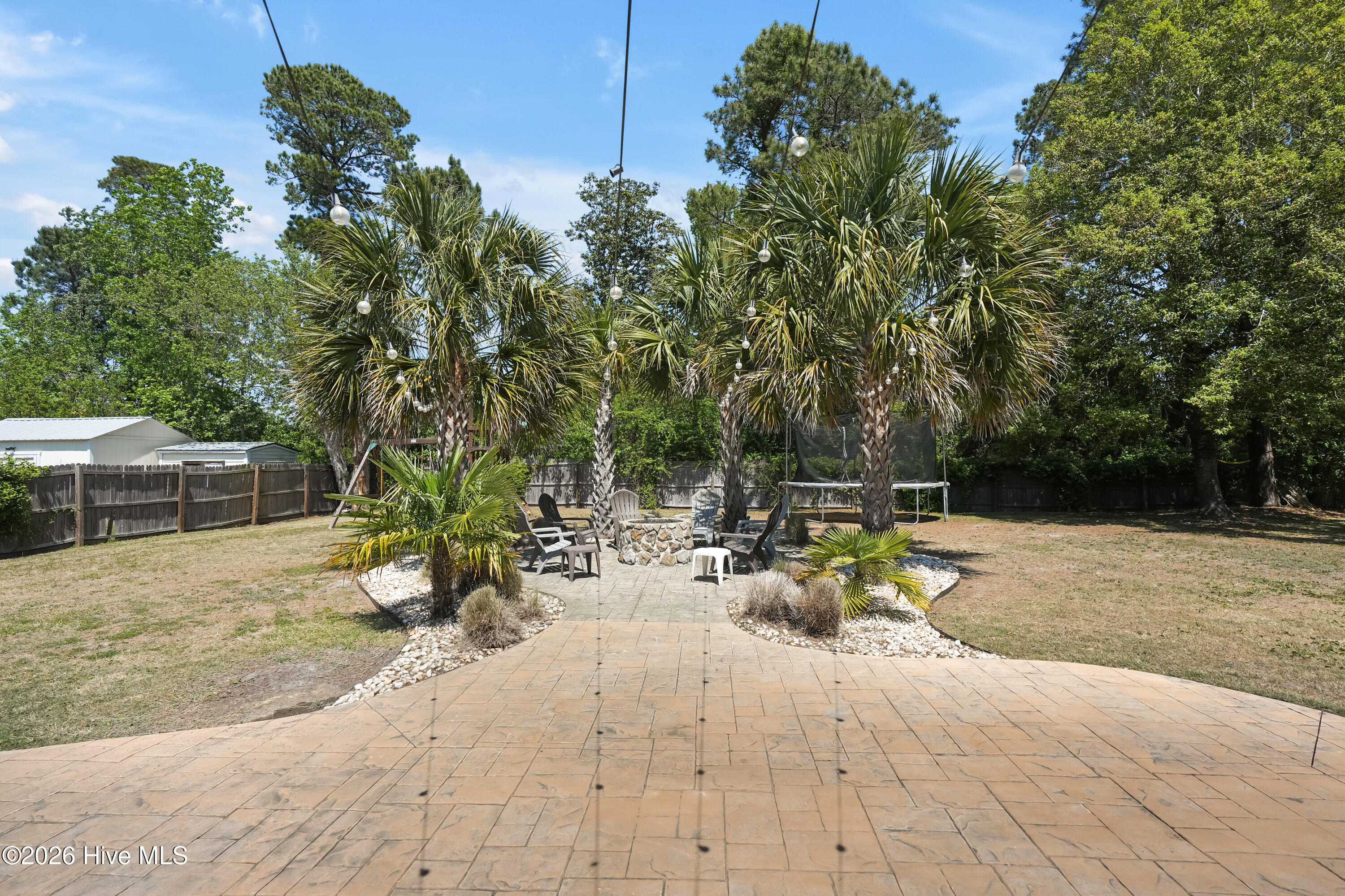 100567428 | Photo 24